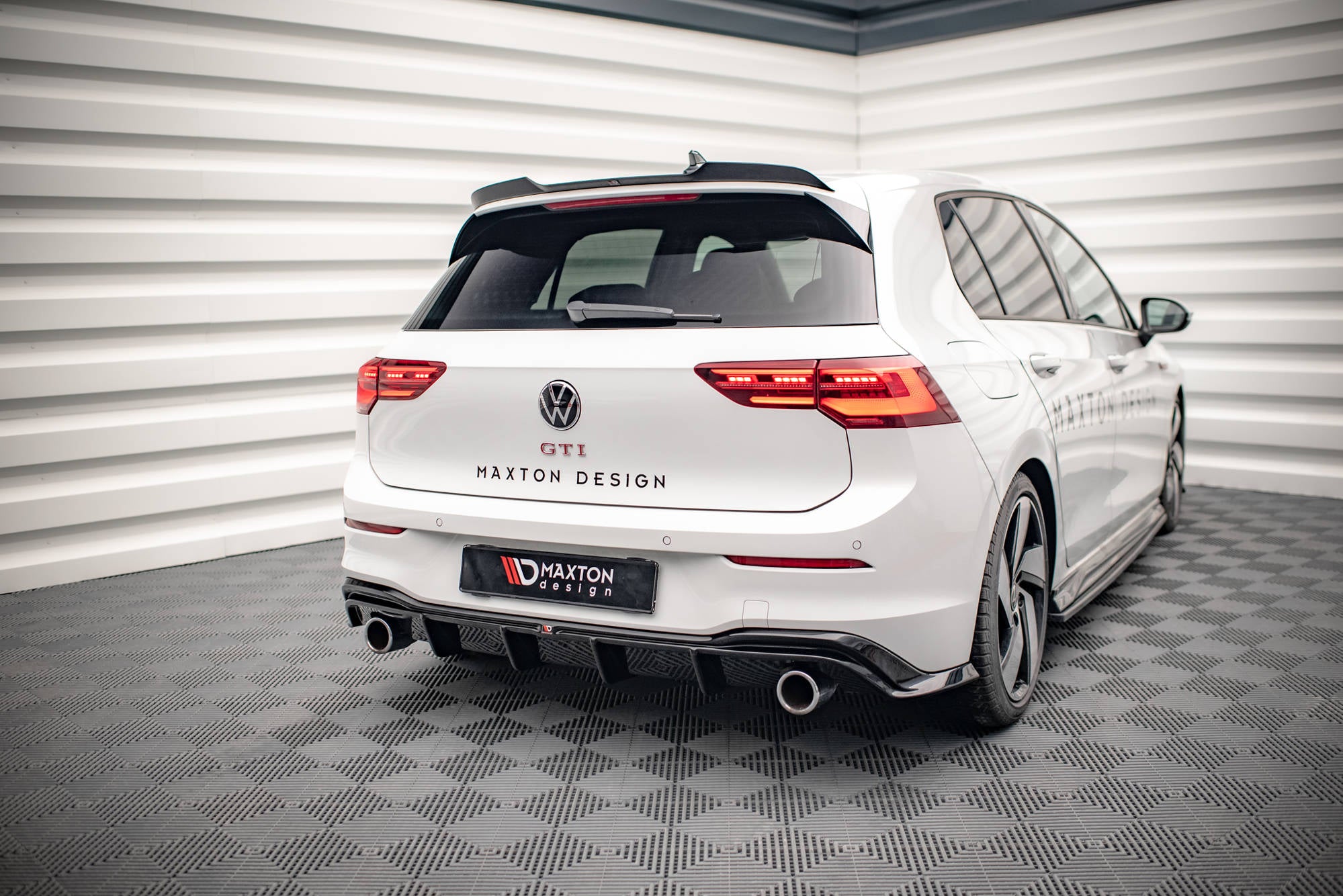 Maxton Design Diffusor Heck Ansatz V.4 passend für VW Golf GTI Mk8
