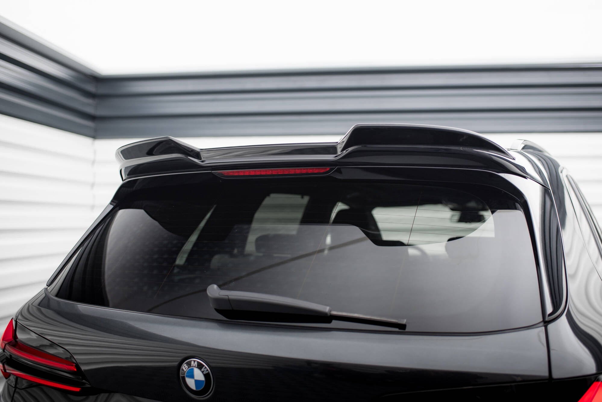 Maxton Design Spoiler CAP 3D passend für BMW X5 M F95 / F95 Facelift schwarz Hochglanz