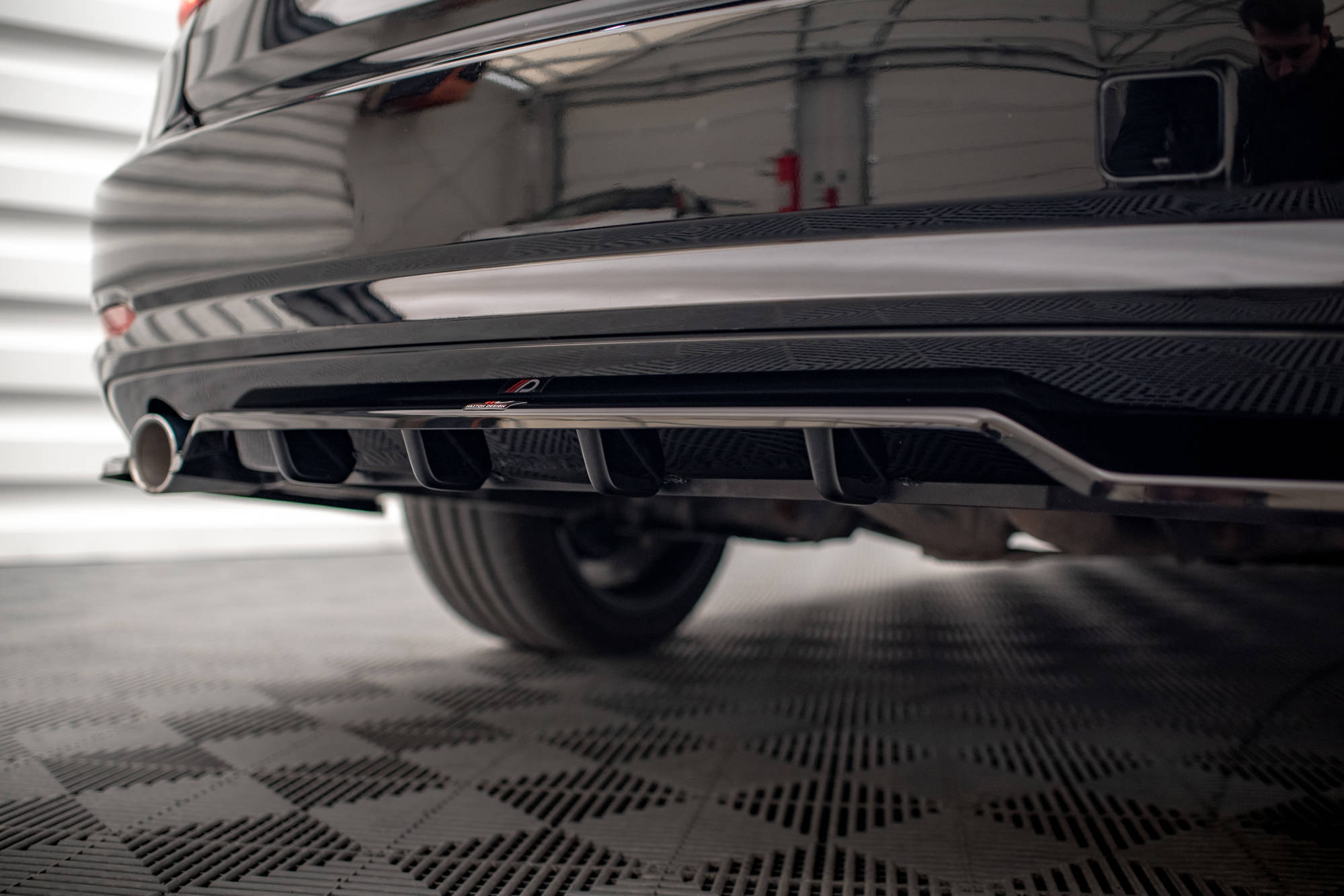 Maxton Design Street+ Mittlerer Diffusor RACE passend für BMW 3er GT F34 schwarz Hochglanz