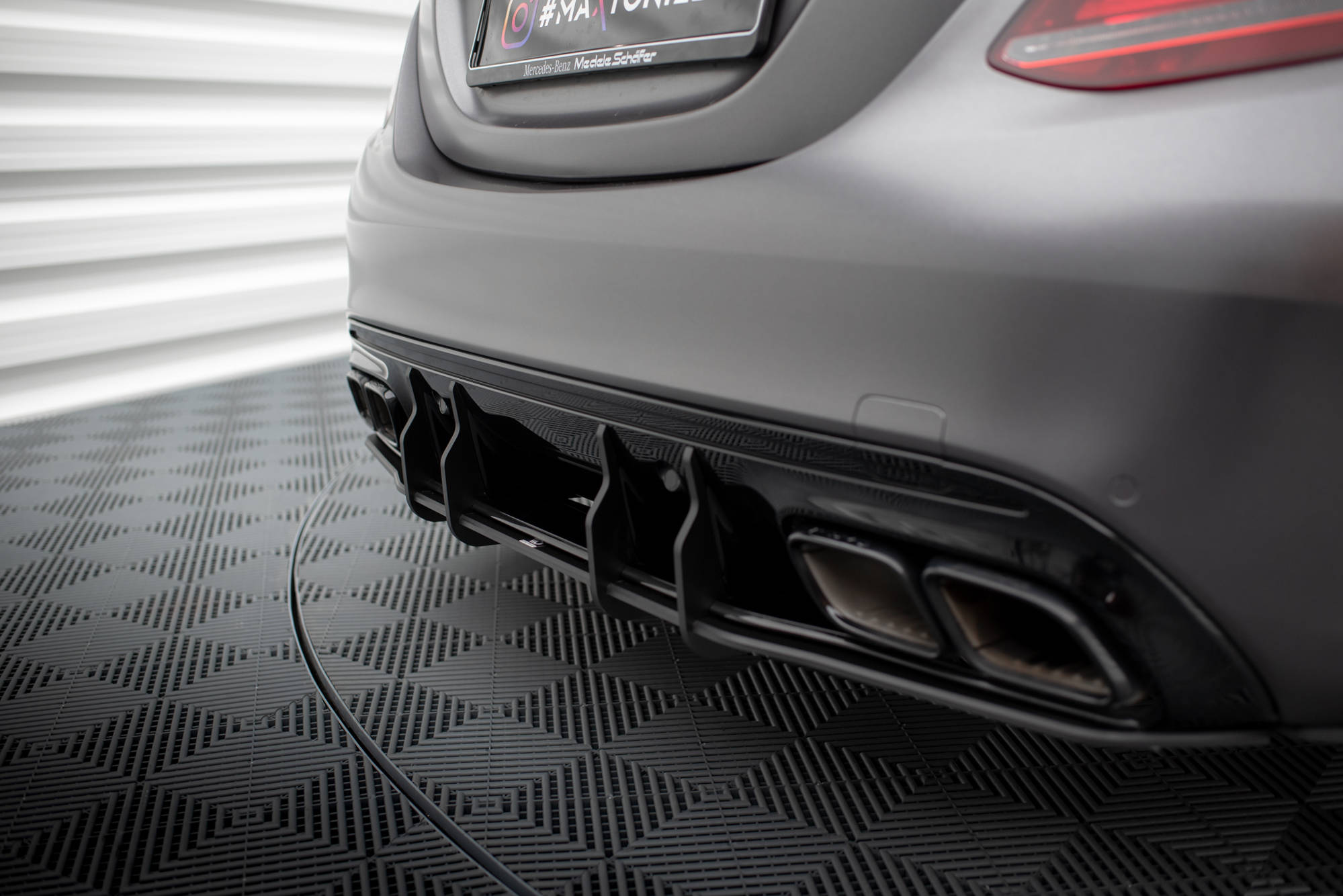 Maxton Design Street Pro Heckschürze passend für Mercedes-AMG C63 Limousine / Kombi W205 Facelift