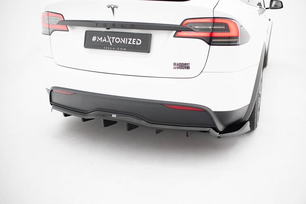 Maxton Design Street+ Mittlerer Diffusor RACE V.2 passend für Tesla Model X Mk1 Facelift schwarz Hochglanz