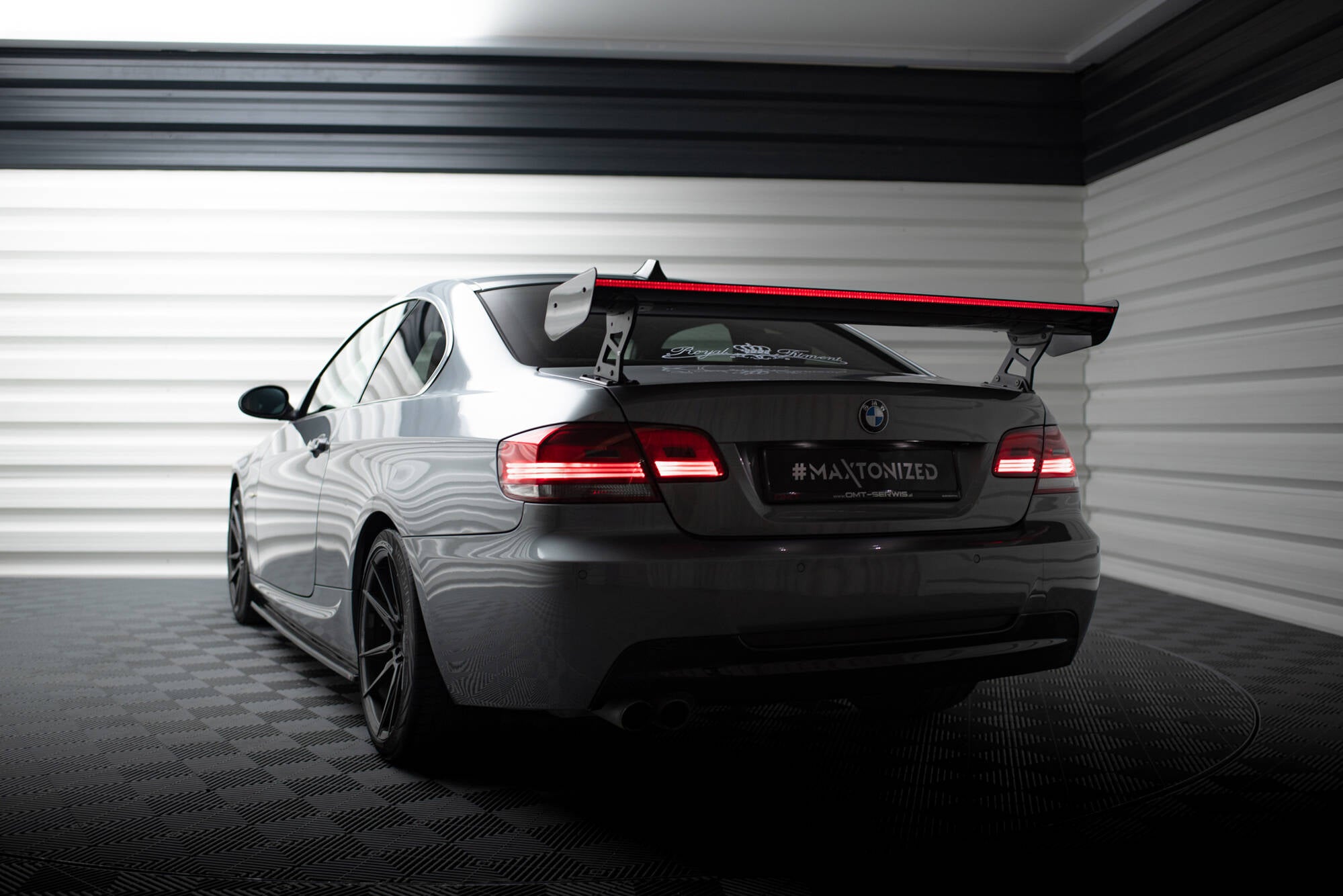 Maxton Design Carbon Spoiler With External Brackets Uprights + LED BMW 3er / M3 Coupe E92 für BMW 3er E92
