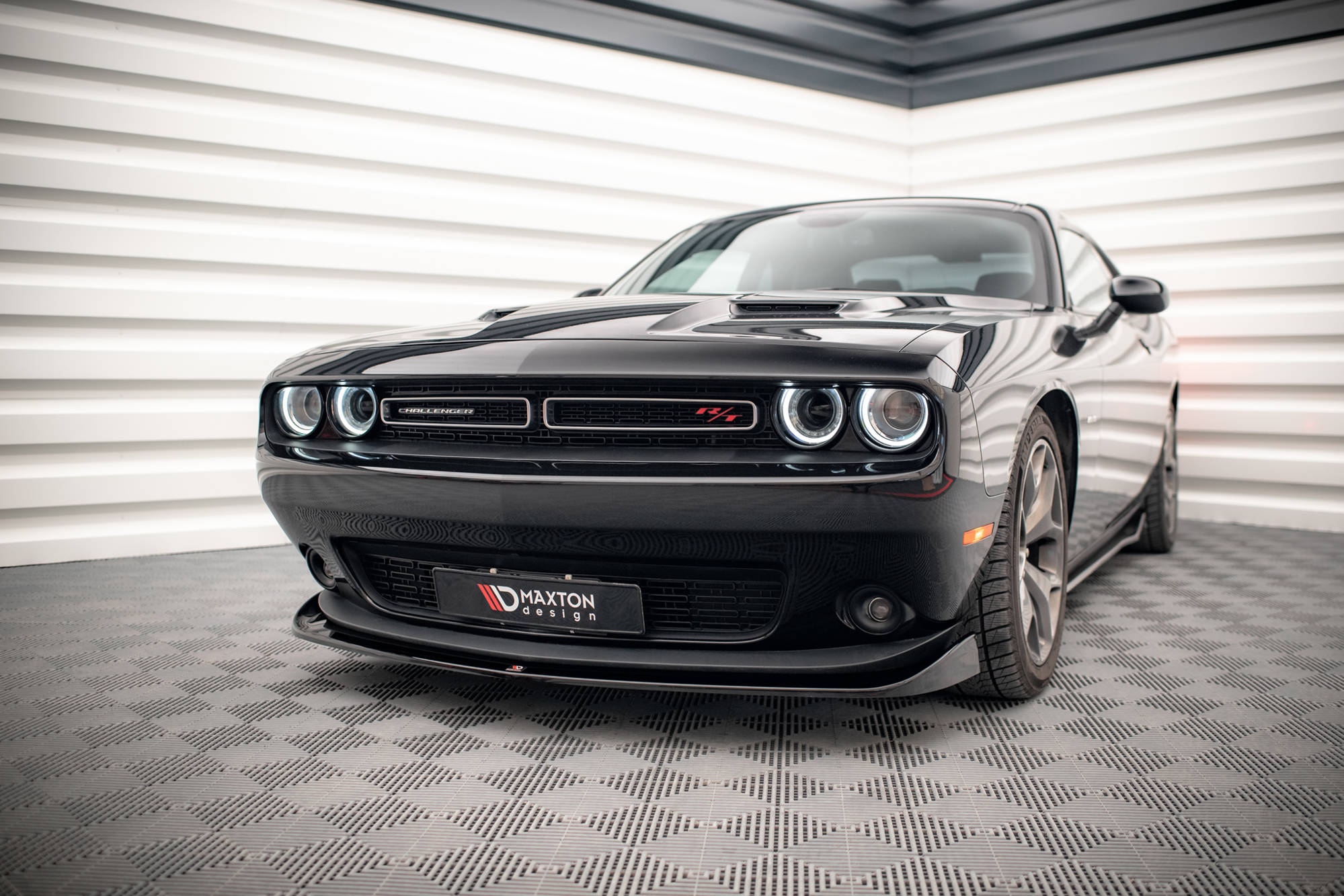Maxton Design Street+ Spoilerlippe Front Ansatz passend für Dodge Challenger RT Mk3 Facelift schwarz Hochglanz