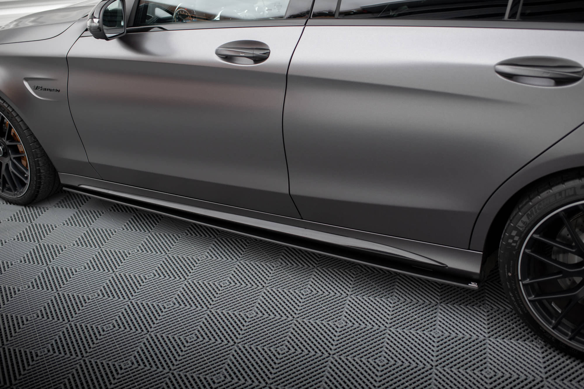 Maxton Design Street Pro Street+ Seitenschweller Leisten passend für Mercedes-AMG C63 Limousine / Kombi W205 Facelift