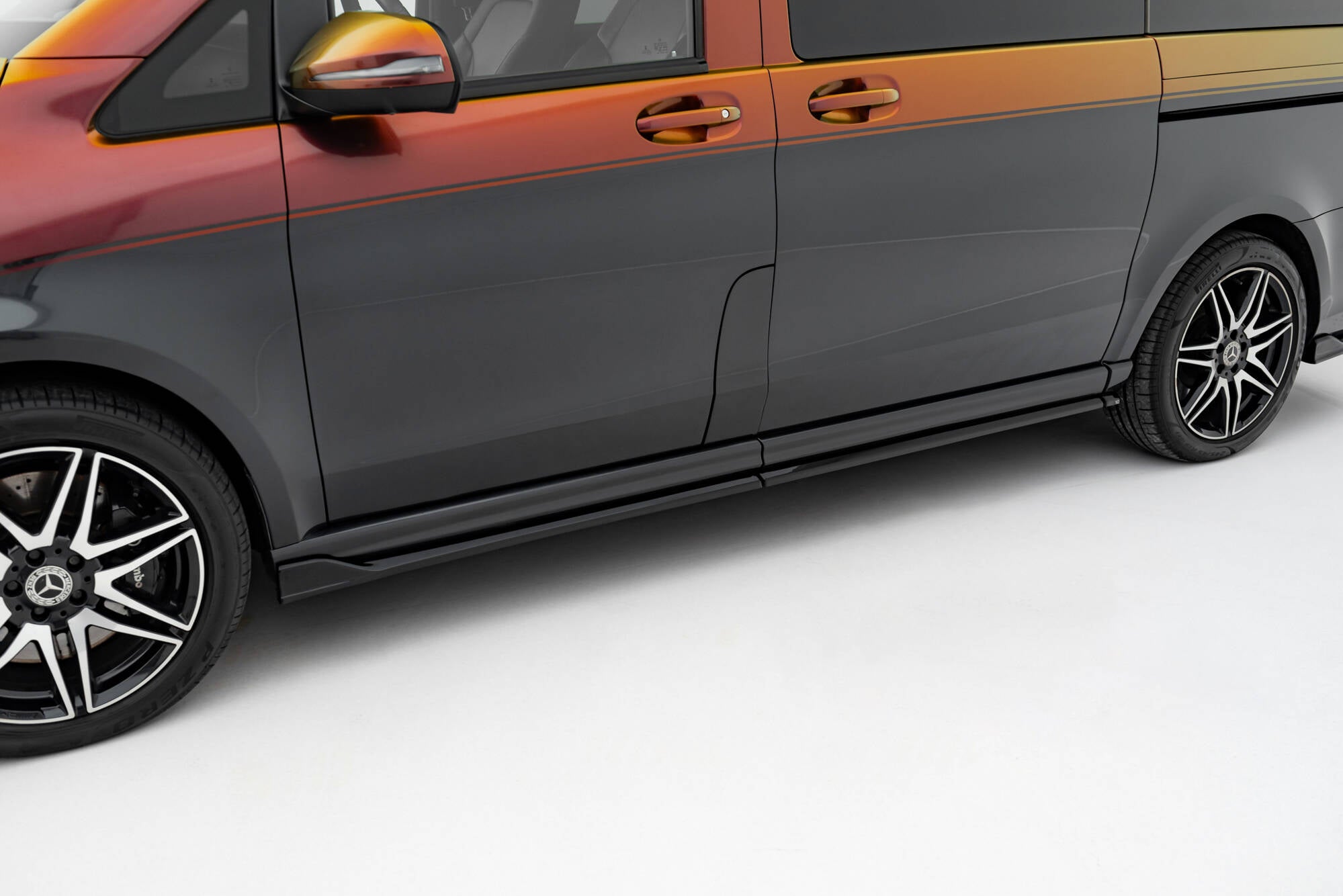 Maxton Design Street+ Seitenschweller Leisten passend für Mercedes-Benz V-Klasse Long AMG-Line W447 schwarz Hochglanz