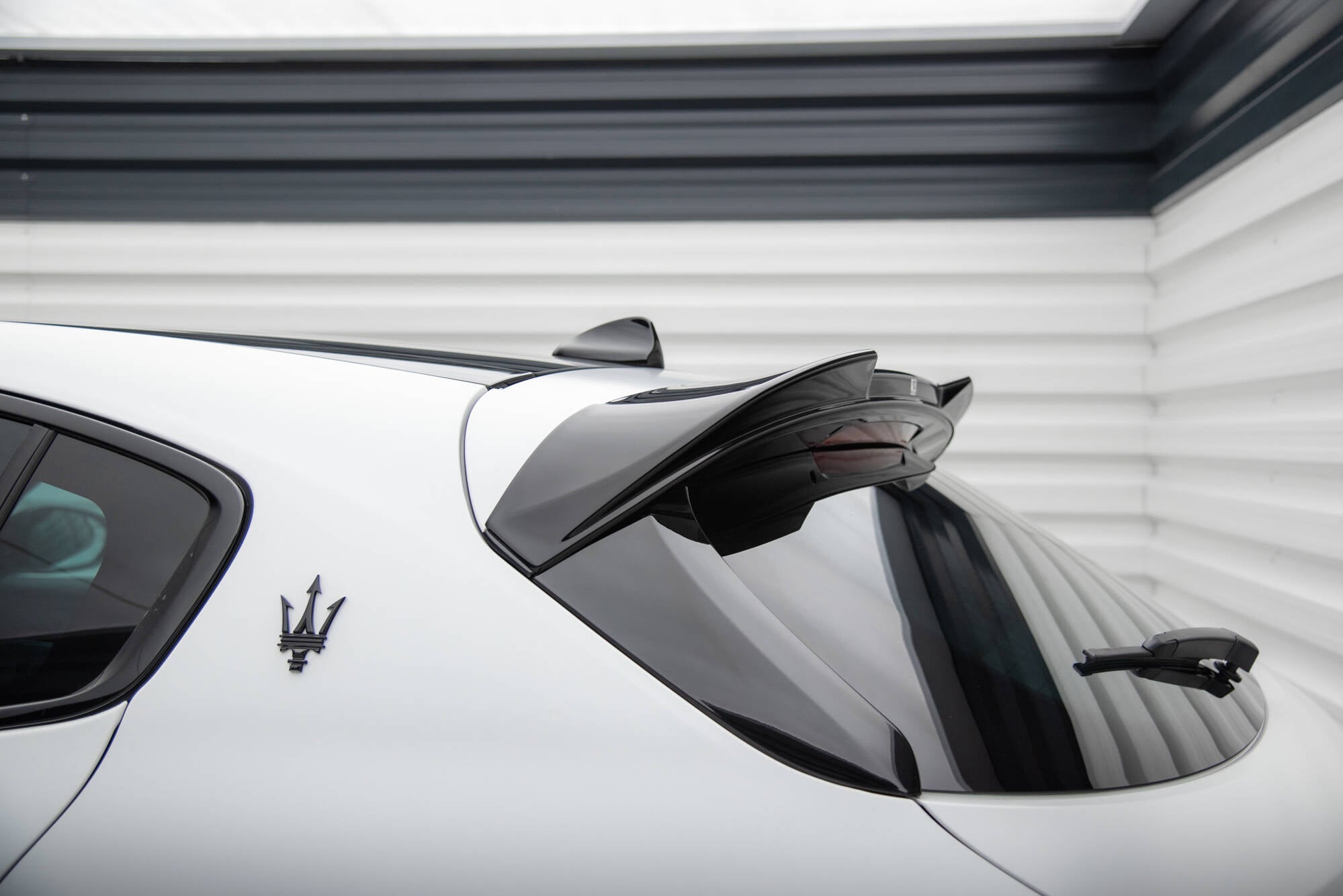 Maxton Design Spoiler CAP 3D passend für Maserati Grecale GT / Modena Mk1 schwarz Hochglanz