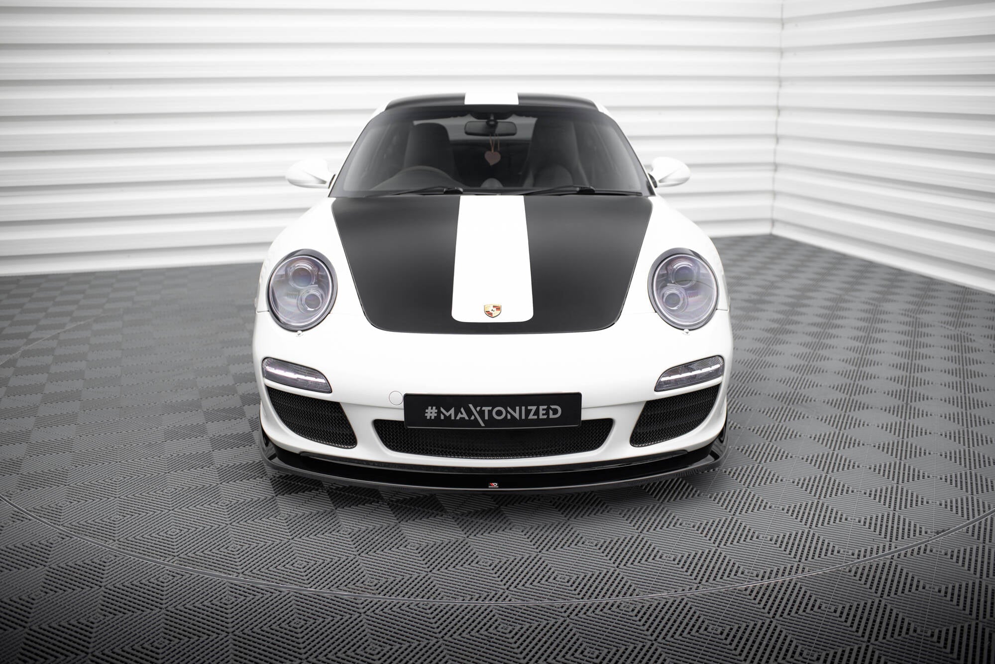 Maxton Design Street+ Spoilerlippe Front Ansatz V.2 passend für Porsche 911 Carrera 997 Facelift schwarz Hochglanz