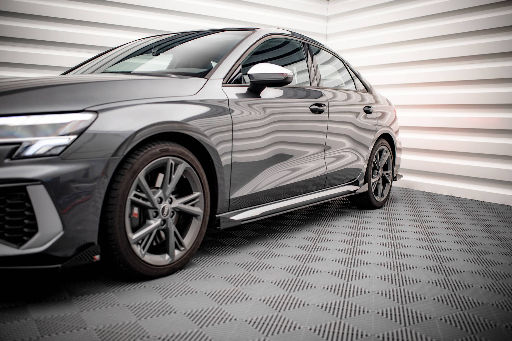 Maxton Design Seitenschweller Flaps passend für Audi S3 / A3 S-Line 8Y / 8Y Facelift schwarz Hochglanz