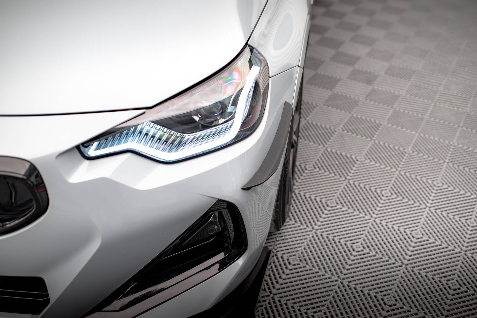 Maxton Design Stoßstangen Flaps Wings vorne Canards passend für BMW 2 Coupe M-Paket / M240i G42