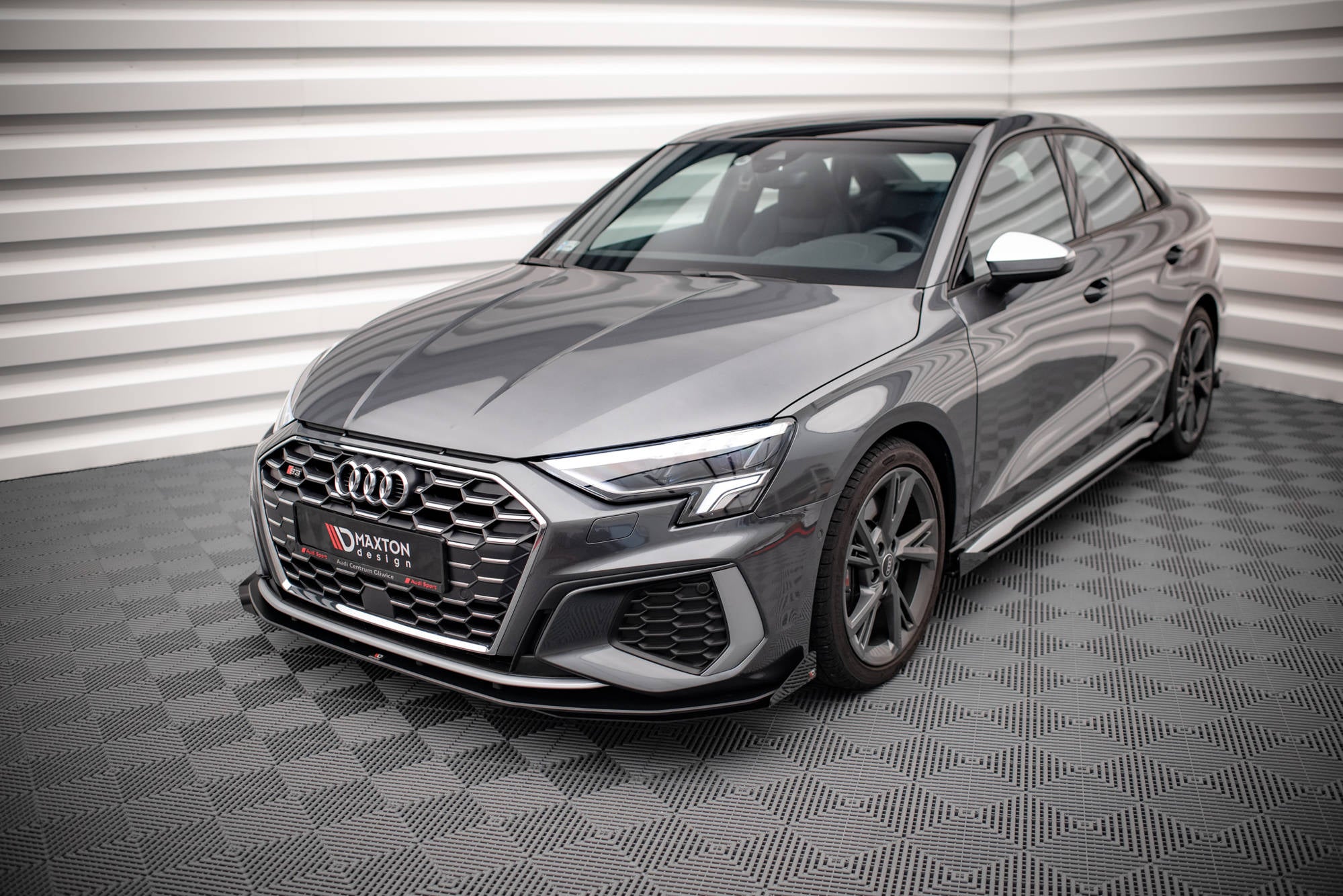 Maxton Design Street Pro Street+ Spoilerlippe Front Ansatz passend für + Flaps passend für + Flaps Audi S3 / A3 S-Line 8Y schwarz Hochglanz
