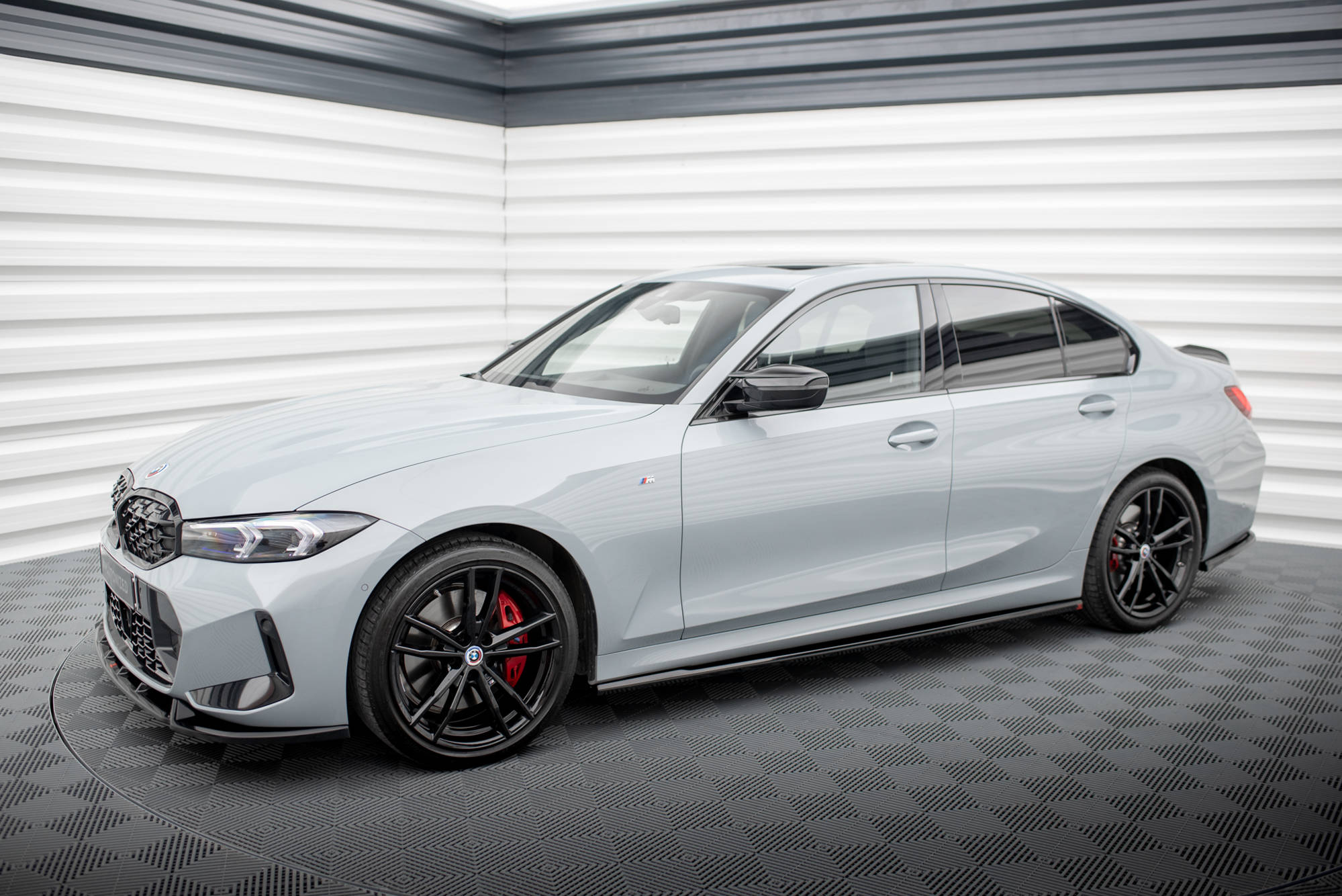 Maxton Design Street+ Seitenschweller Leisten passend für BMW 3er M340i / M-Paket G20 / G21 Facelift schwarz Hochglanz