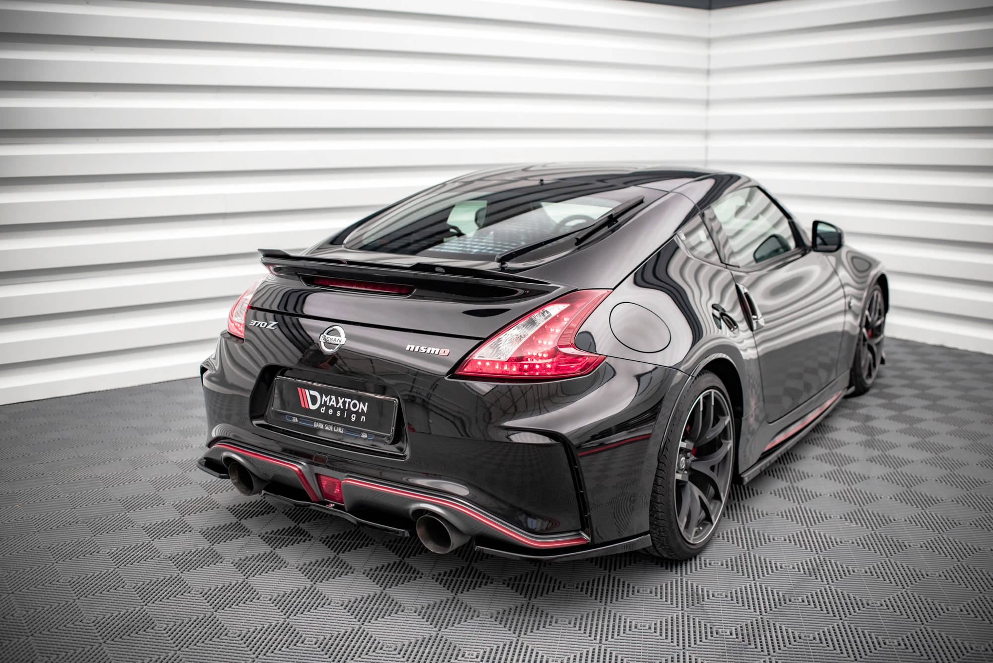 Maxton Design Heckansatz Nissan 370Z Nismo Facelift schwarz Hochglanz für Nissan 370Z Nismo