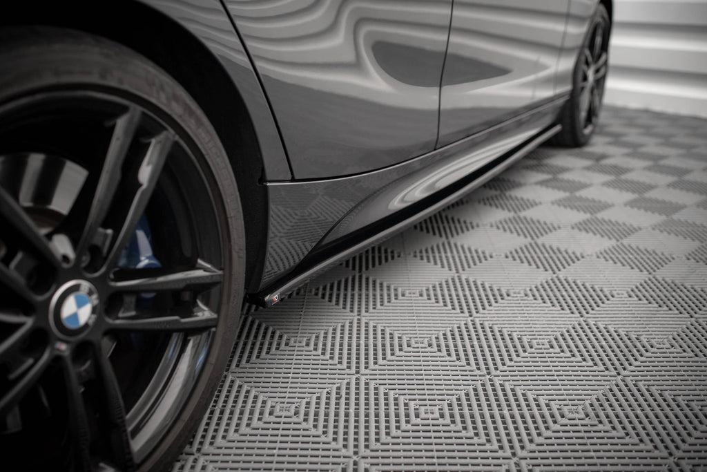 Maxton Design Street+ Seitenschweller Leisten passend für V.1 passend für BMW 1er F20 M135i / M140i / M-Paket schwarz Hochglanz