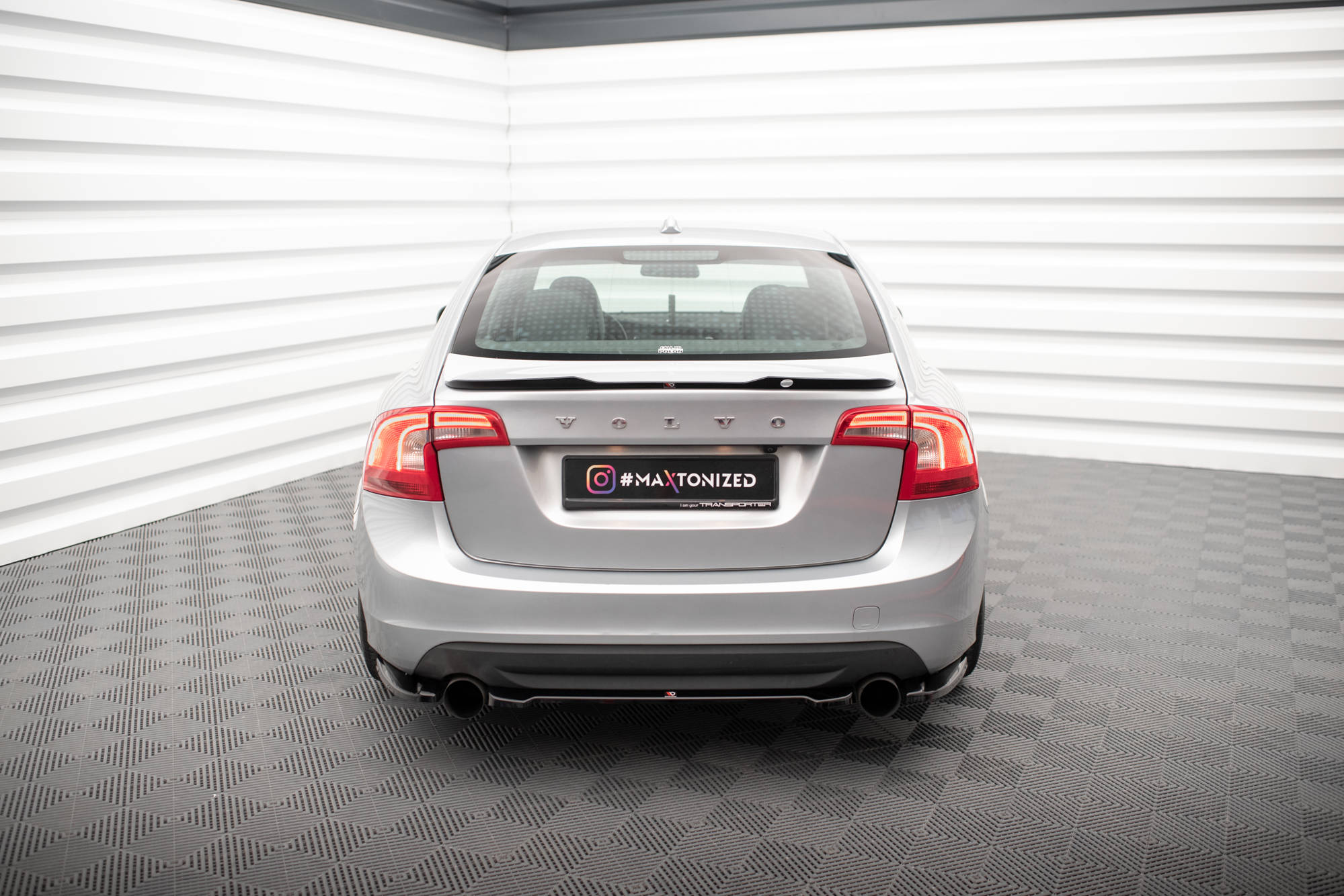 Maxton Design Heckansatz Volvo S60 Mk2 schwarz Hochglanz für Volvo S60 Mk2
