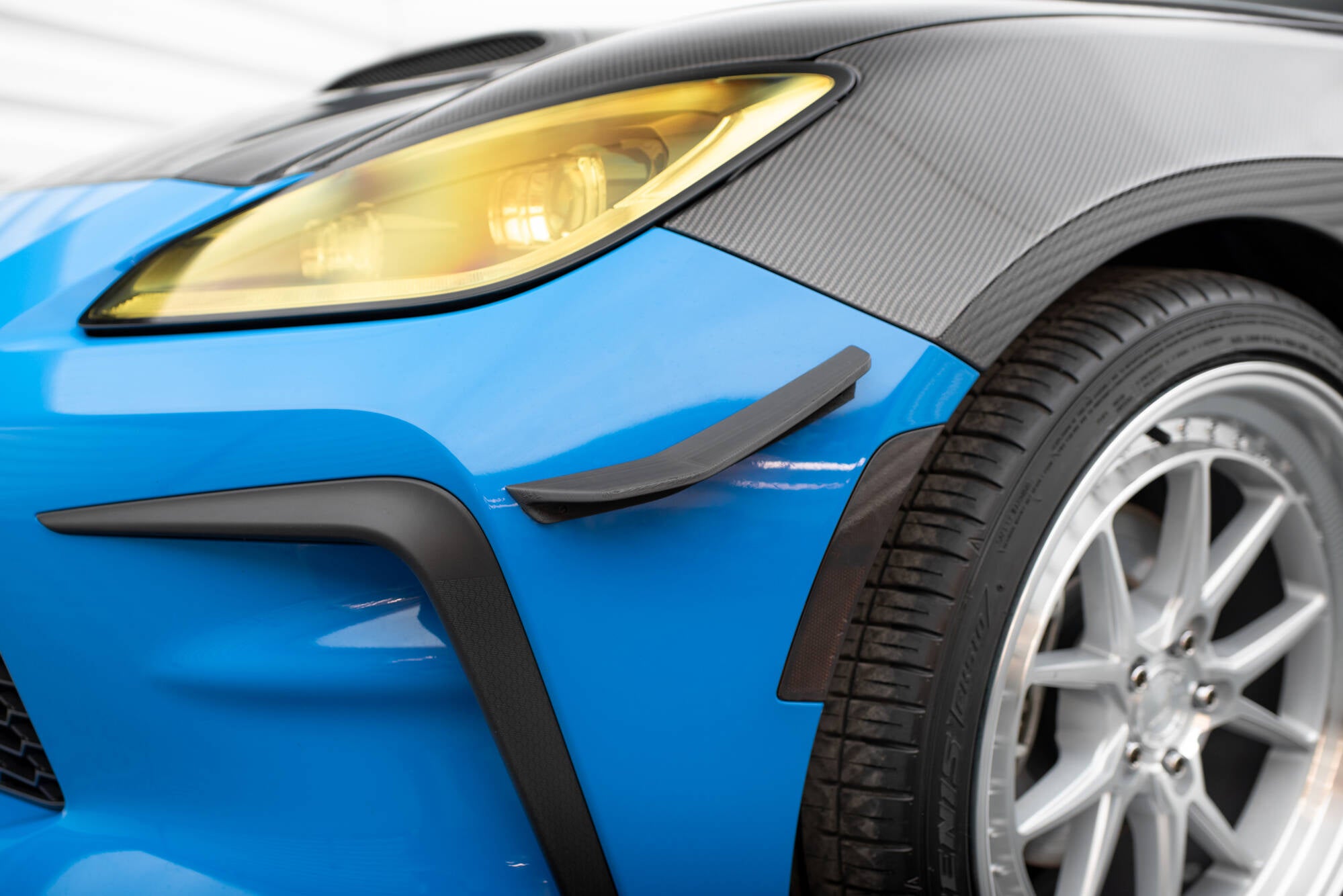 Maxton Design Stoßstangen Flaps Wings vorne Canards passend für Toyota GR86 Mk1