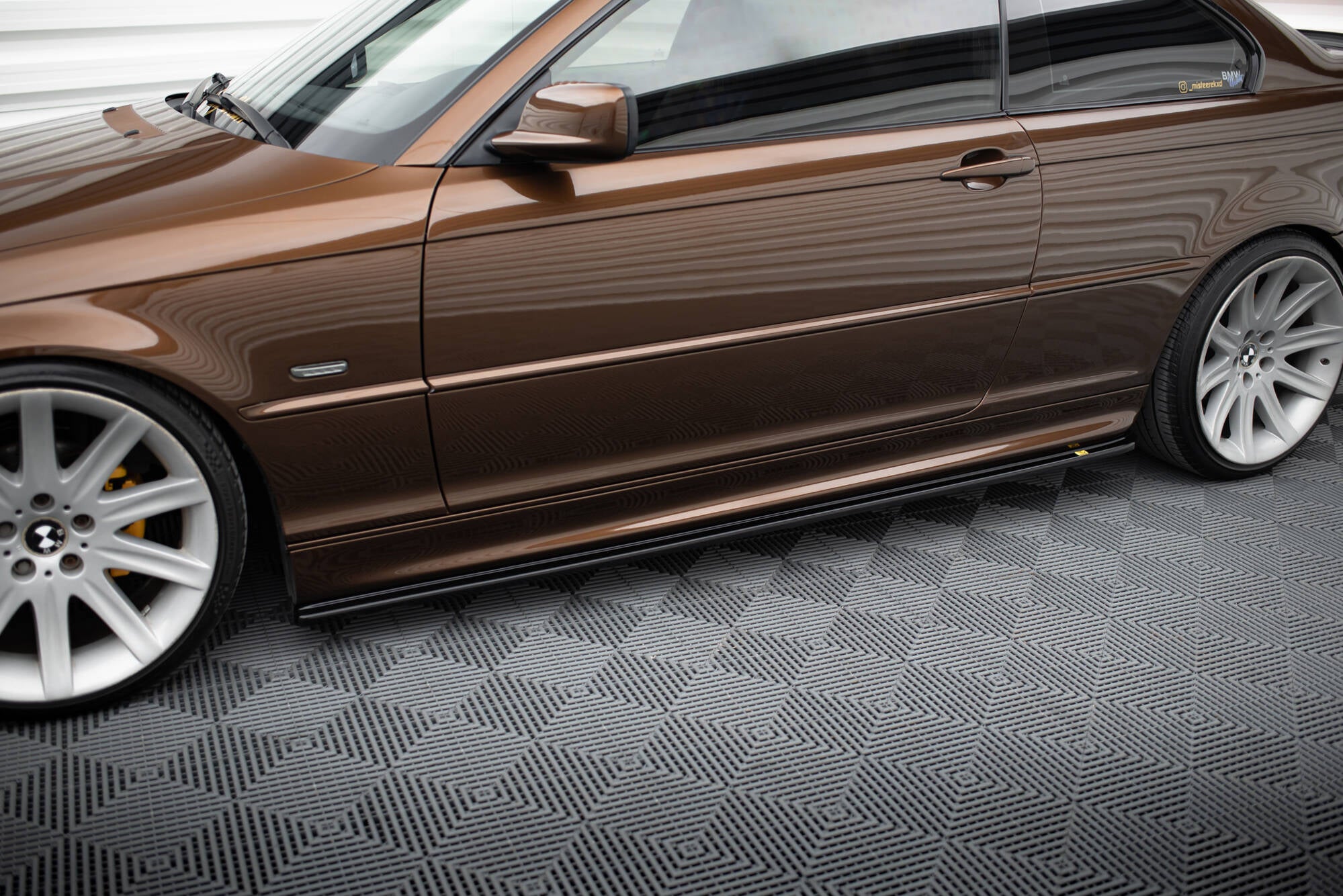 Maxton Design Street+ Seitenschweller Leisten passend für V.1 passend für BMW 3er E46 M Paket COUPE schwarz Hochglanz