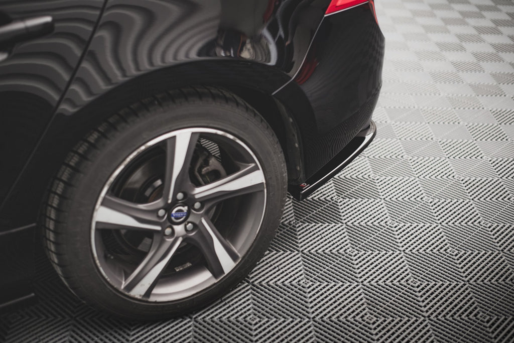 Maxton Design Heck Ansatz Flaps Diffusor passend für Volvo S60 R-Design Mk2 Facelift schwarz Hochglanz