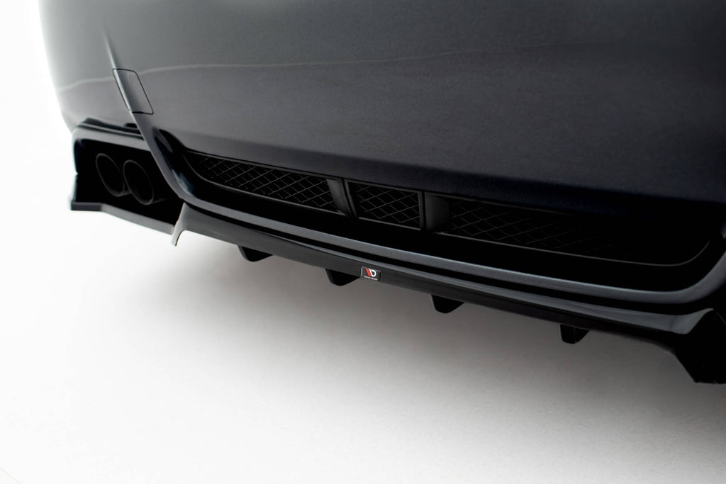 Maxton Design Street+ Mittlerer Diffusor RACE passend für Subaru Impreza WRX STI Mk3 Facelift schwarz Hochglanz