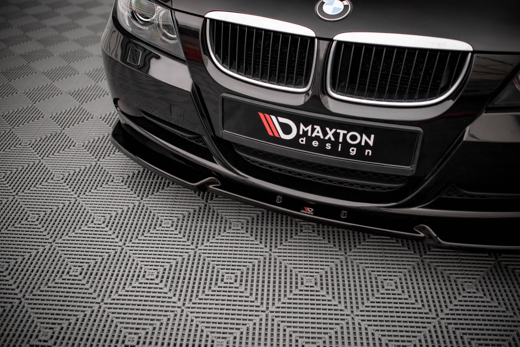 Maxton Design Street+ Spoilerlippe Front Ansatz V.1 passend für BMW 3er E90 schwarz Hochglanz