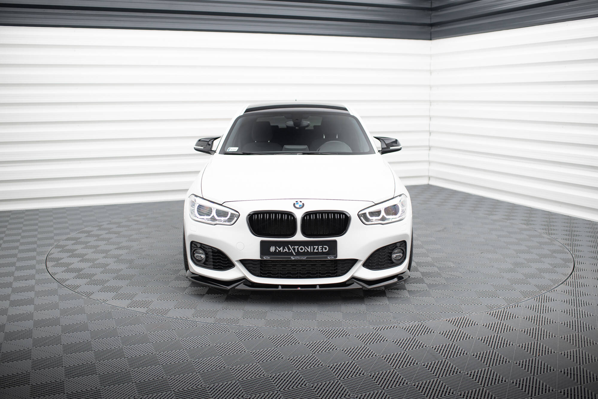 Maxton Design Street+ Spoilerlippe Front Ansatz V.5 passend für BMW 1er M-Paket / M140i F20 Facelift schwarz Hochglanz