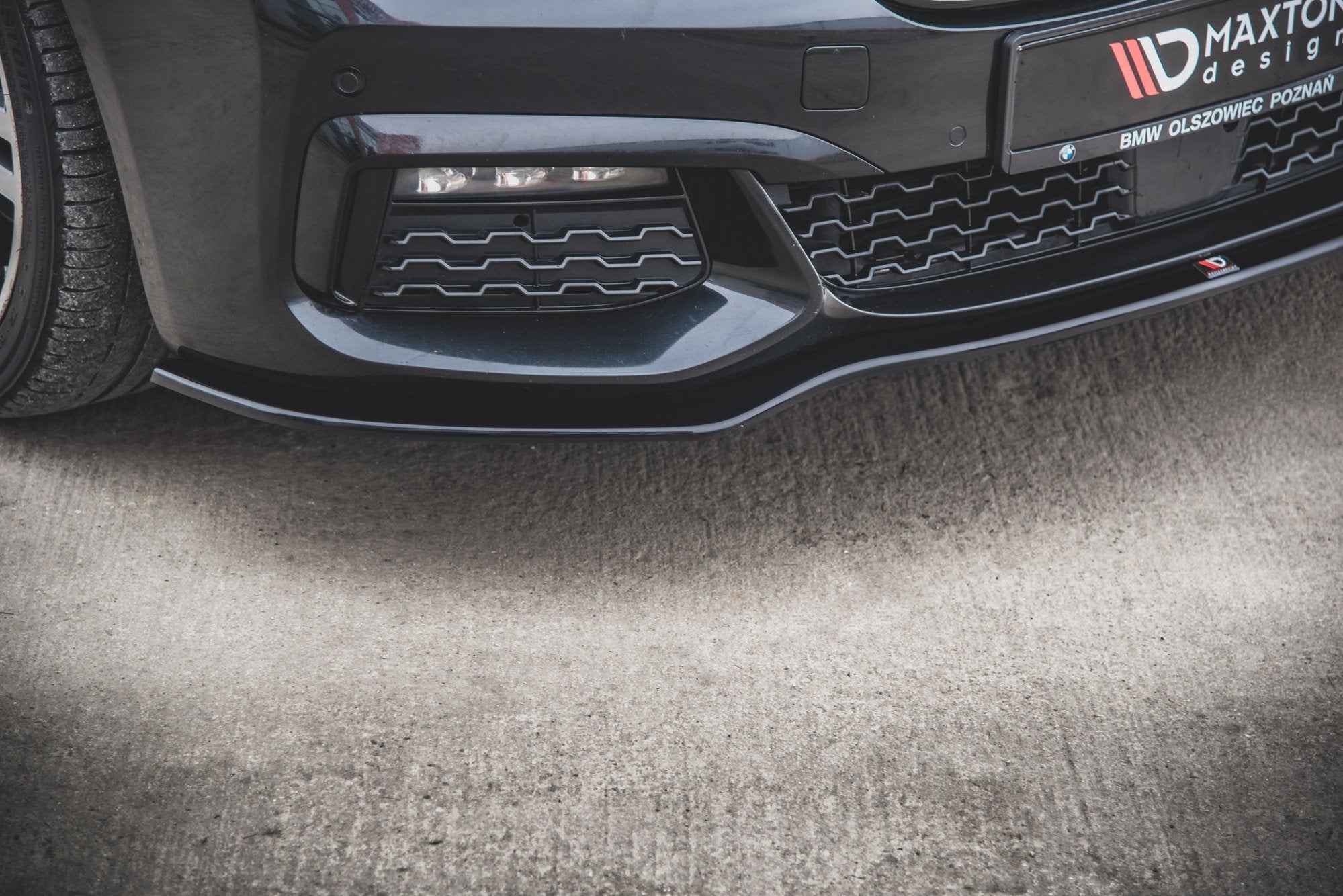 Maxton Design Street+ Spoilerlippe Front Ansatz V.1 passend für BMW 7 M-Paket G11 /G12 schwarz Hochglanz