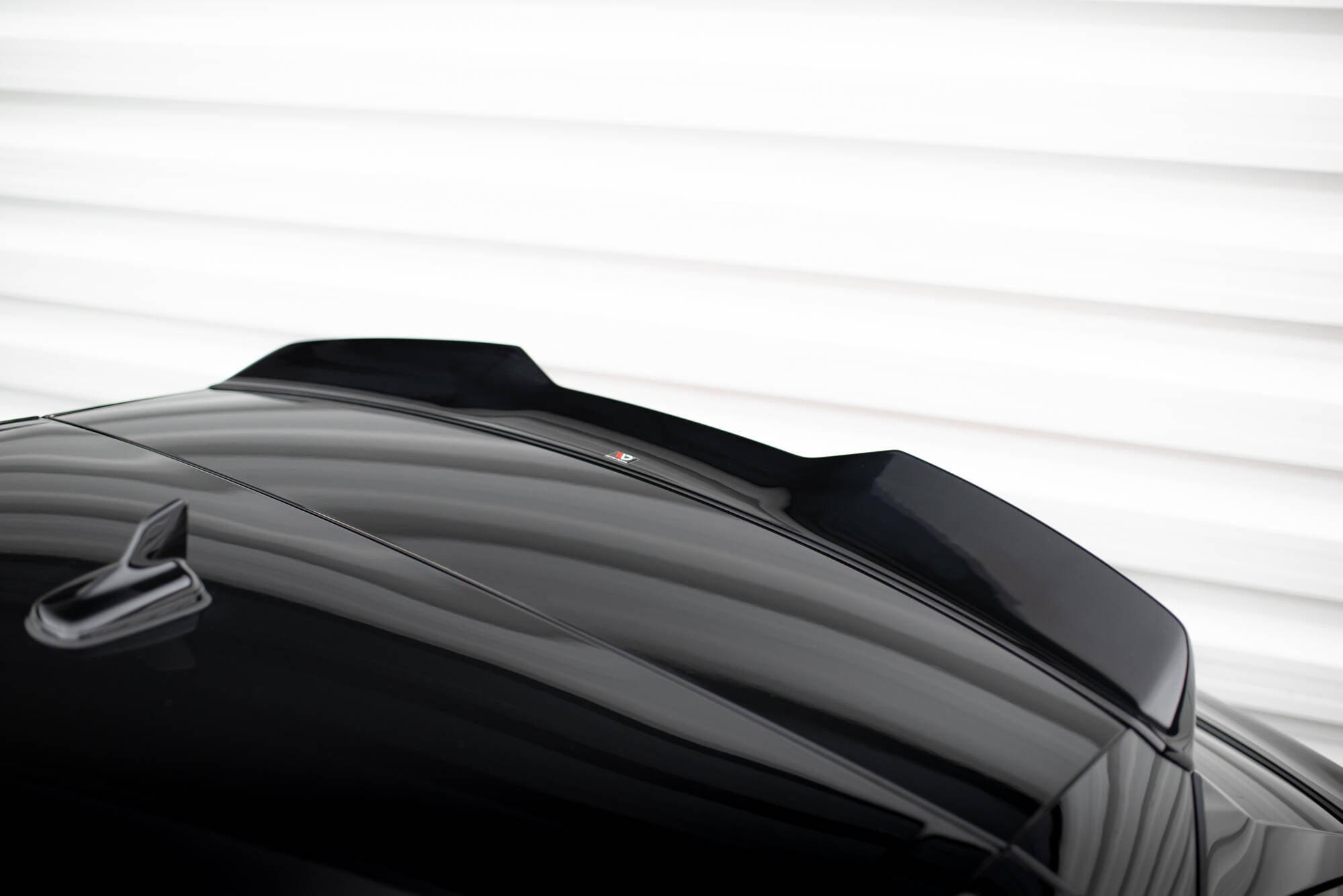 Maxton Design Höher Spoiler CAP 3D passend für Audi Q8 / SQ8 / Q8 S-Line Mk1 schwarz Hochglanz