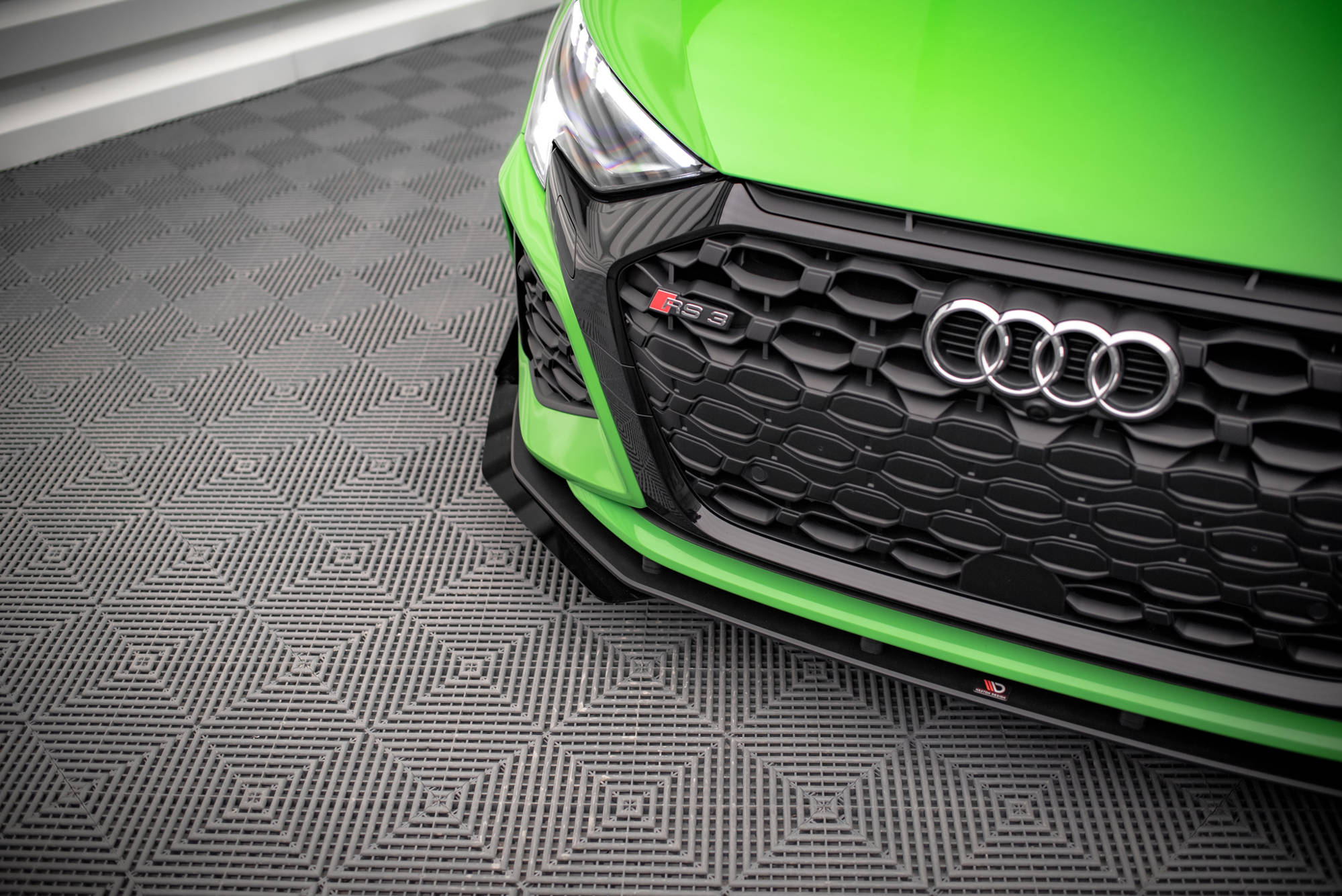 Maxton Design Front Stoßstange Flaps passend für Audi RS3 8Y schwarz Hochglanz