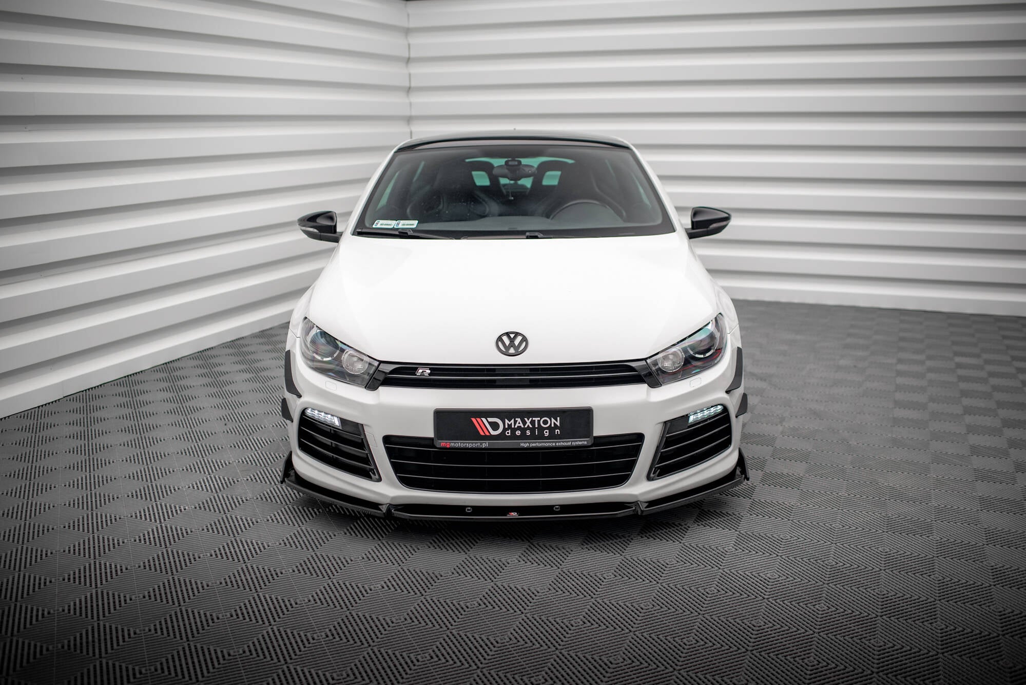 Maxton Design Street+ Spoilerlippe Front Ansatz V.3 + Flaps passend für VW Scirocco R Mk3