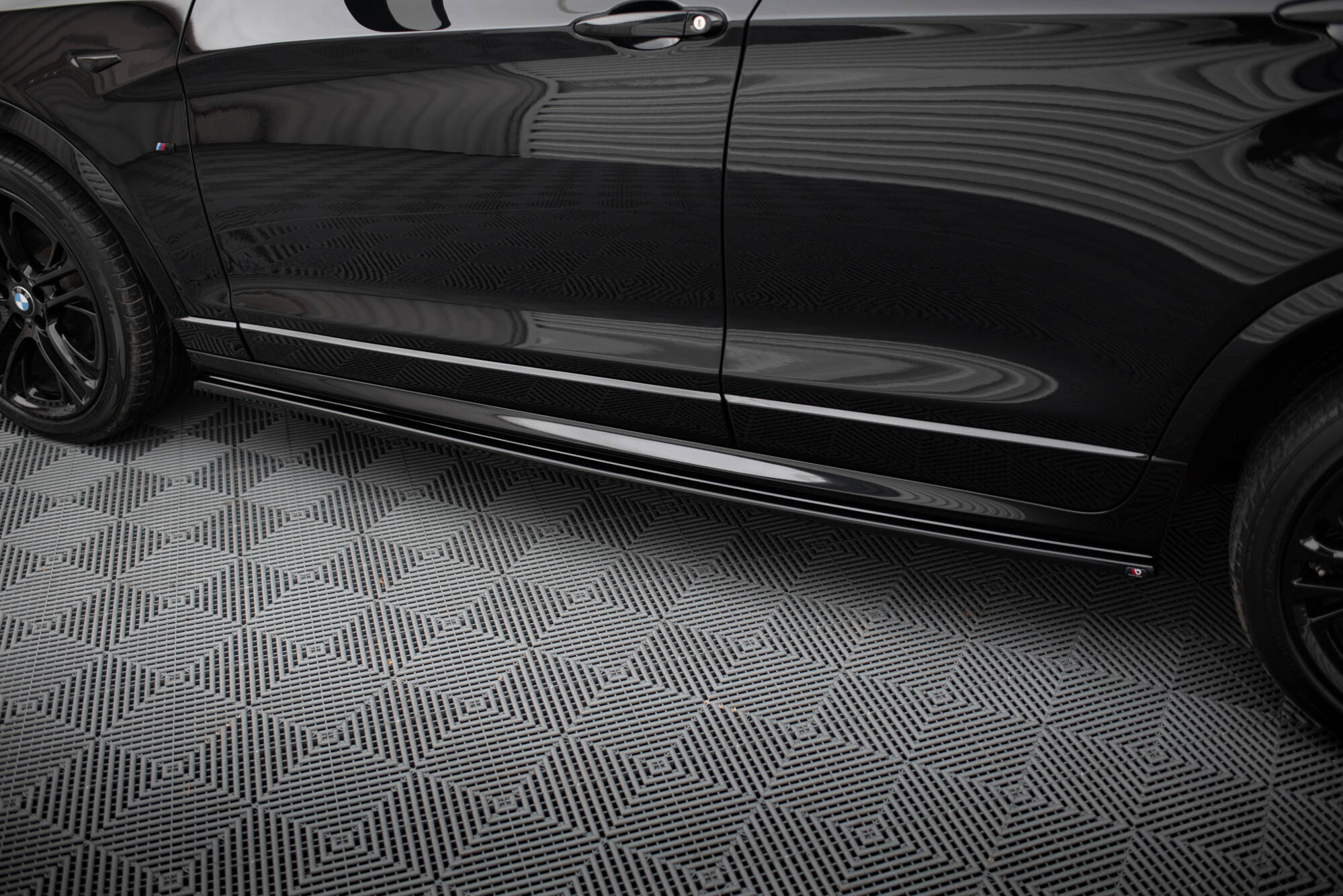 Maxton Design Street+ Seitenschweller Leisten passend für BMW X4 M-Paket F26 schwarz Hochglanz