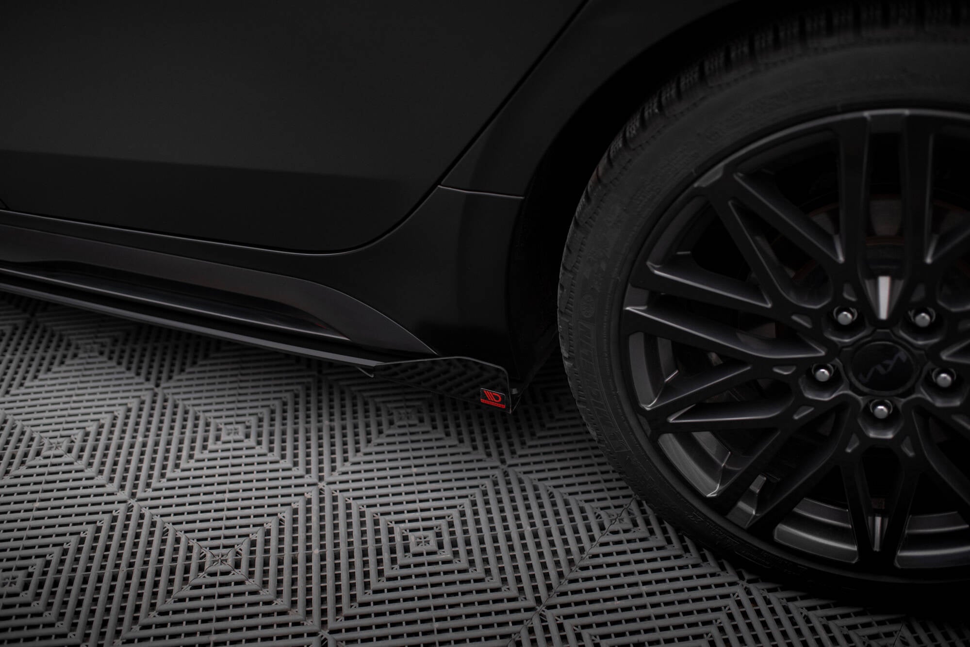 Maxton Design Street Pro Street+ Seitenschweller Leisten + Flaps passend für Kia Proceed GT / GT-Line Mk1 Facelift / Ceed GT Mk3 Facelift schwarz Hochglanz