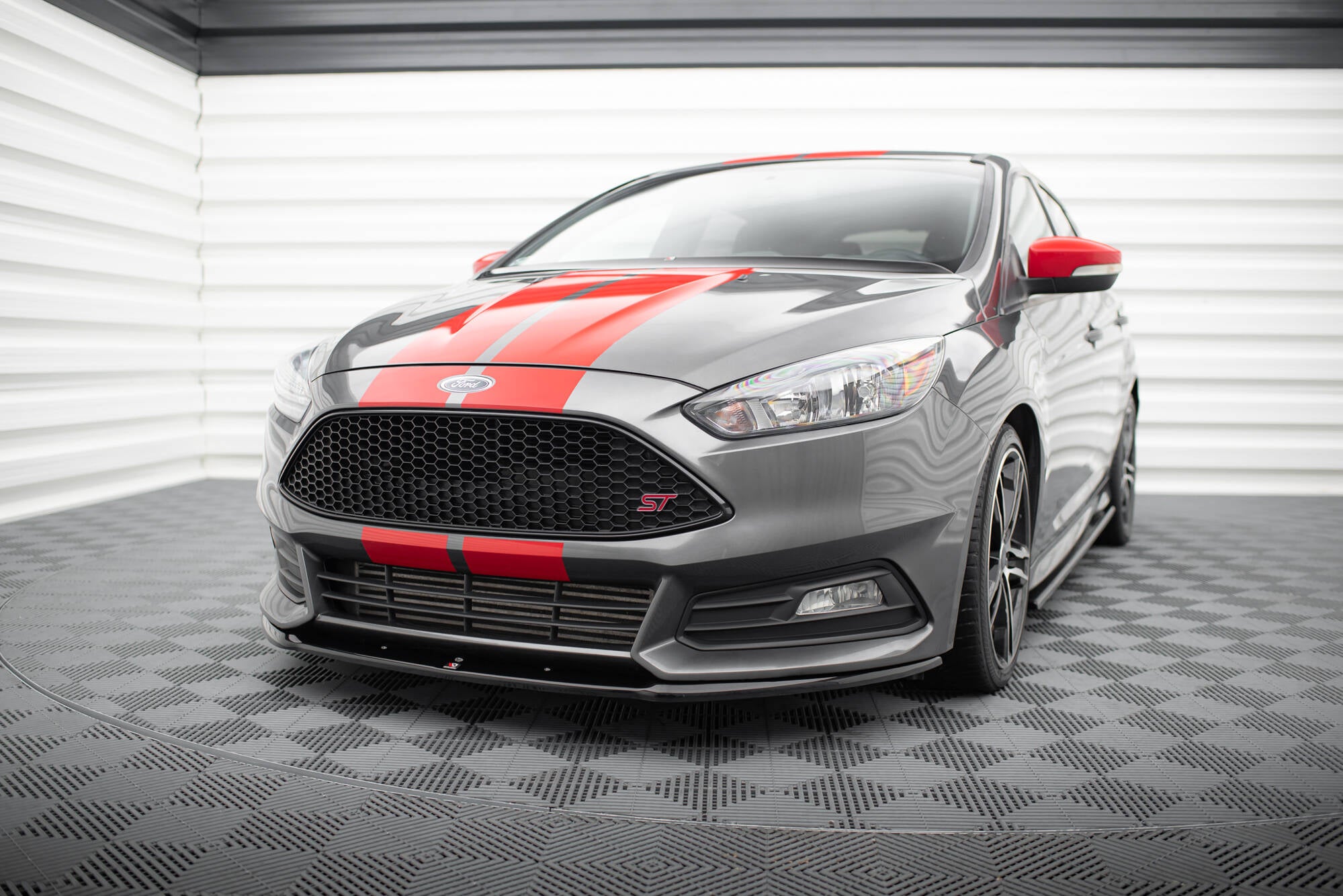 Maxton Design Street+ Spoilerlippe Front Ansatz passend für Ford Focus ST Mk3 FL (Cupra) schwarz Hochglanz