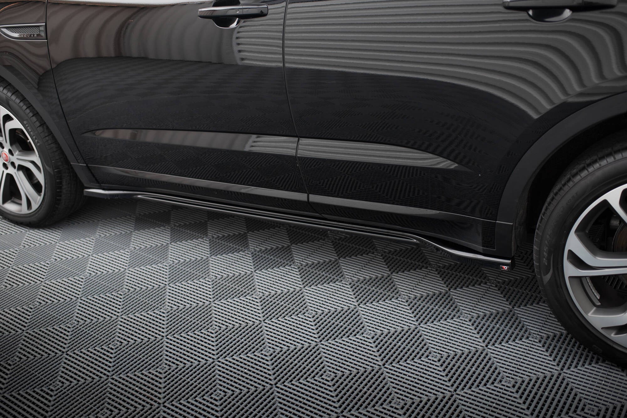 Maxton Design Street+ Seitenschweller Leisten passend für Jaguar E-Pace R-Dynamic X540 schwarz Hochglanz