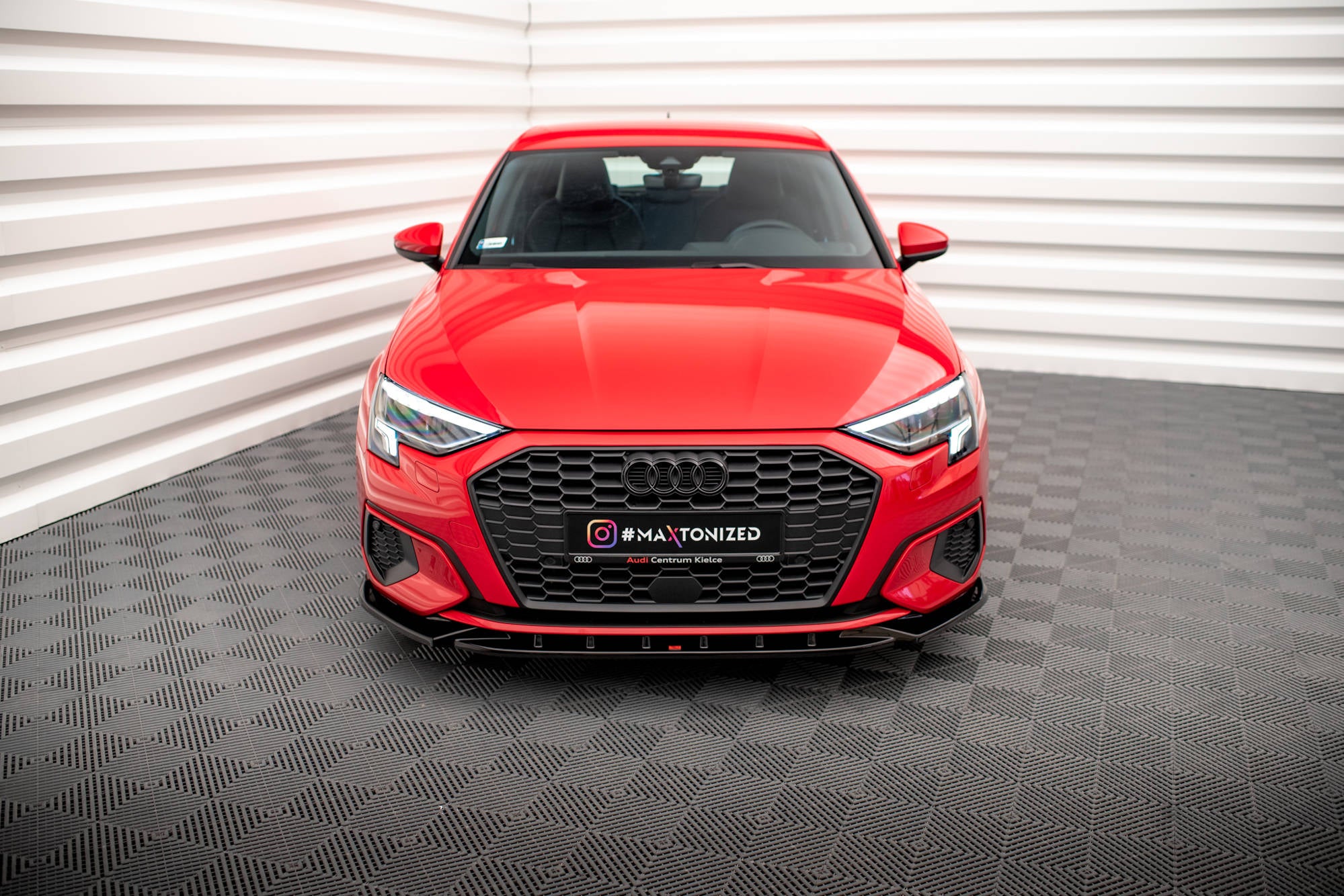 Maxton Design Street+ Spoilerlippe Front Ansatz V.1 passend für Audi A3 8Y schwarz Hochglanz