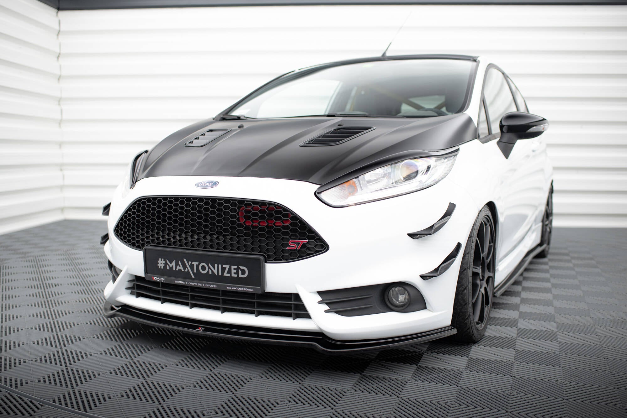 Maxton Design Street+ Spoilerlippe Front Ansatz V.3 passend für Ford Fiesta ST Mk7 FL schwarz Hochglanz