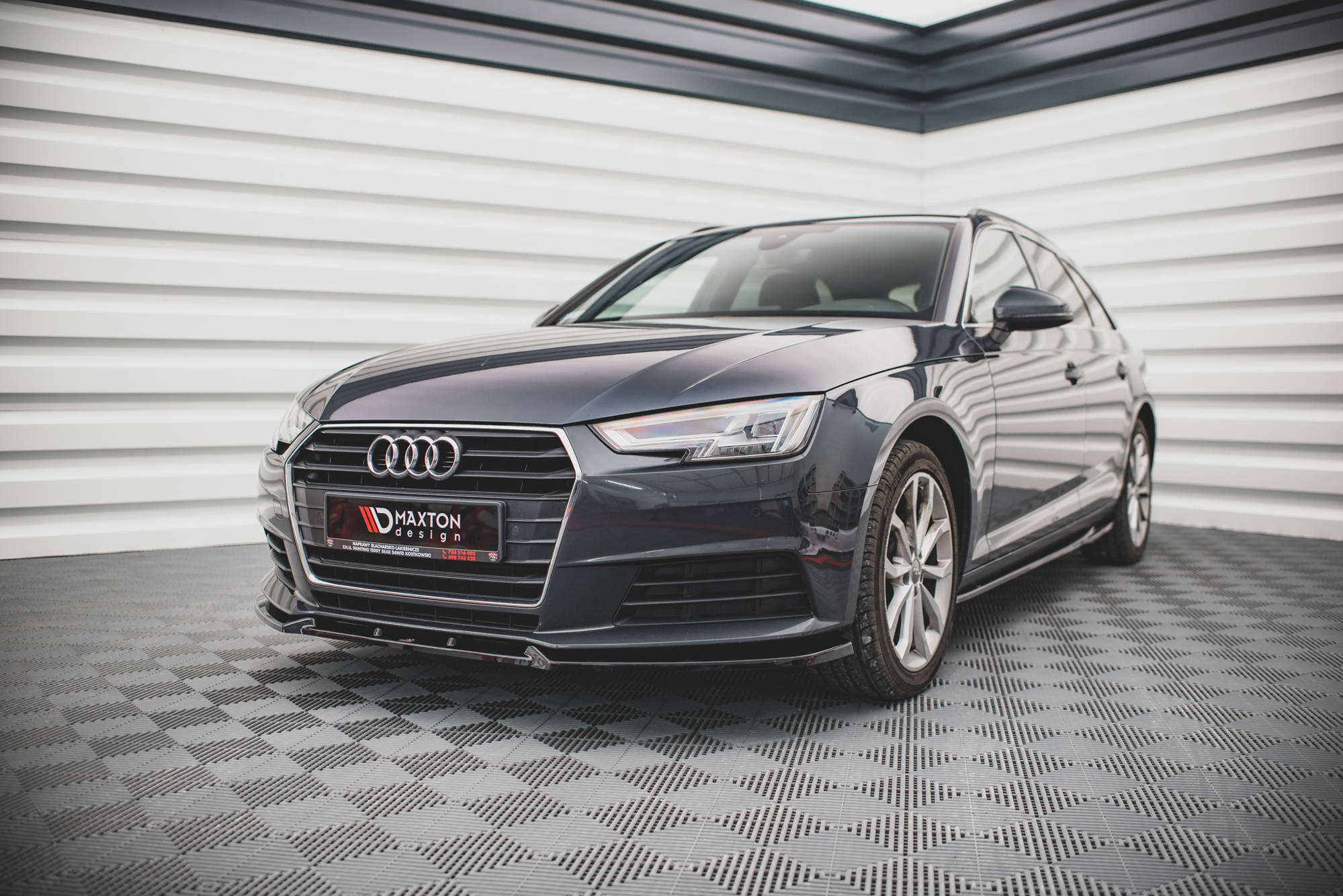 Maxton Design Street+ Spoilerlippe Front Ansatz V.1 passend für Audi A4 B9 schwarz Hochglanz