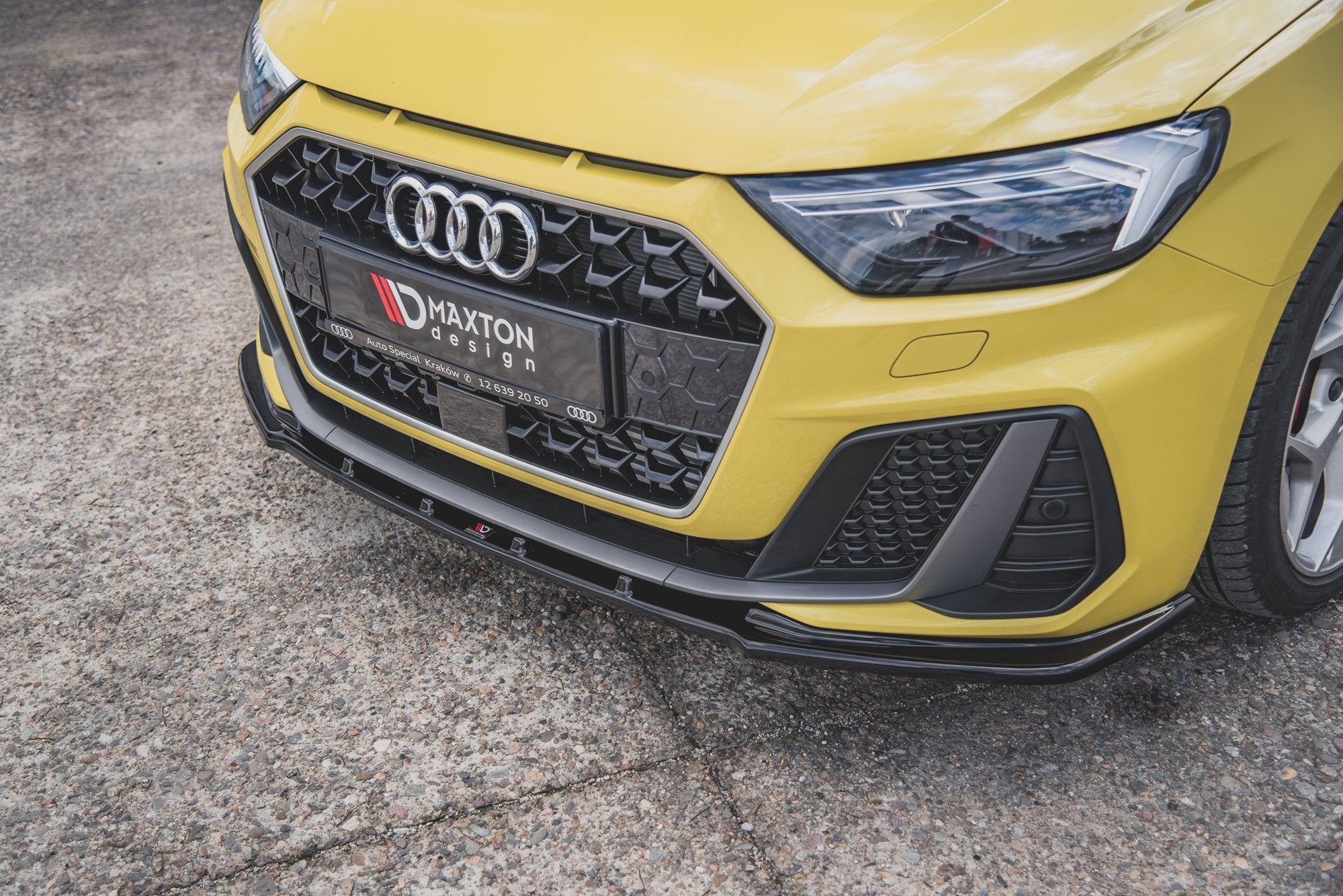 Maxton Design Street+ Spoilerlippe Front Ansatz V.1 passend für Audi A1 S-Line GB schwarz Hochglanz