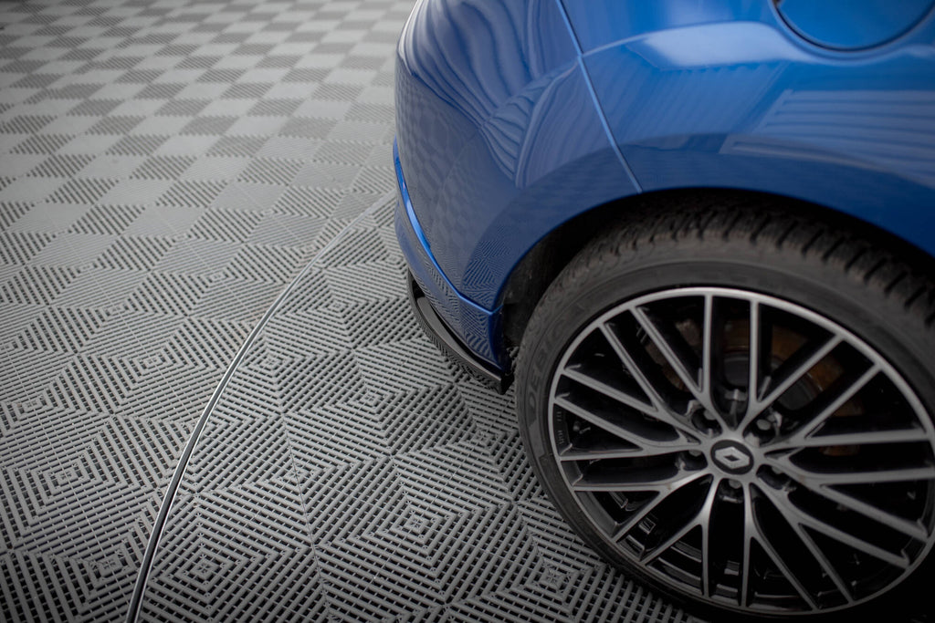 Maxton Design Street+ Mittlerer Diffusor RACE passend für Renault Megane RS Mk3 schwarz Hochglanz