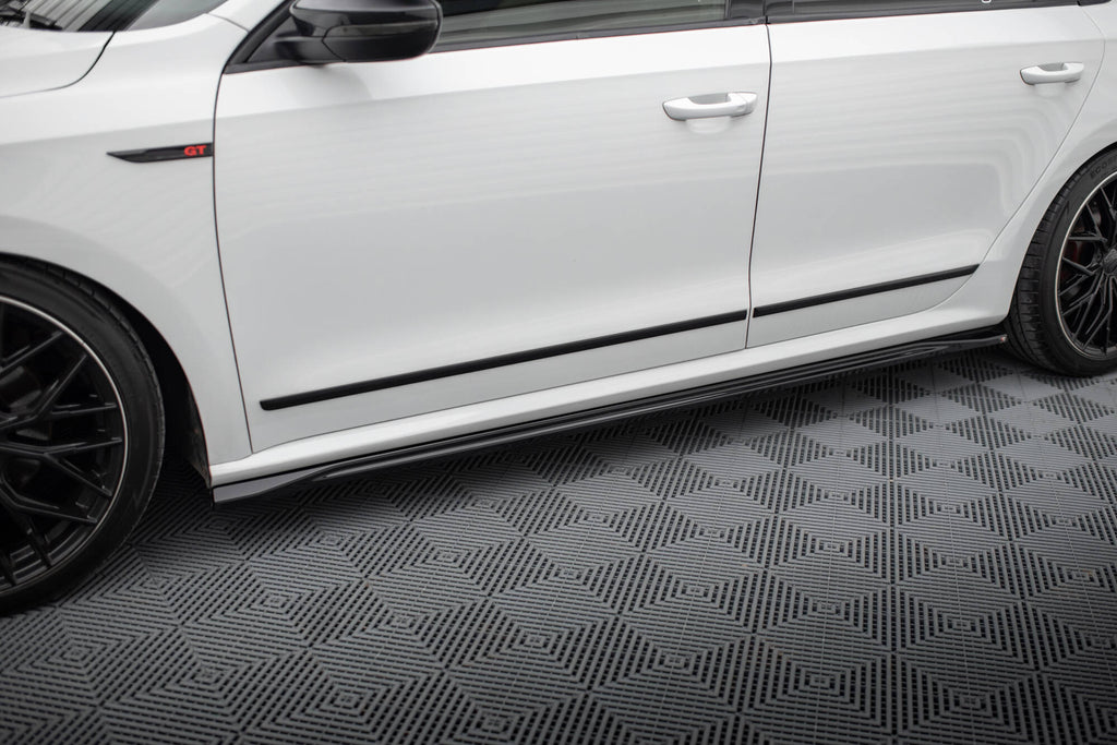 Maxton Design Street+ Seitenschweller Leisten passend für VW Passat GT B8 Facelift USA schwarz Hochglanz