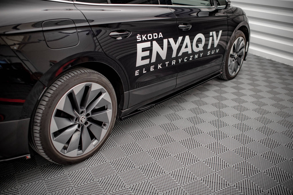 Maxton Design Seitenschweller Ansatz für Skoda Enyaq iV Carbon Look