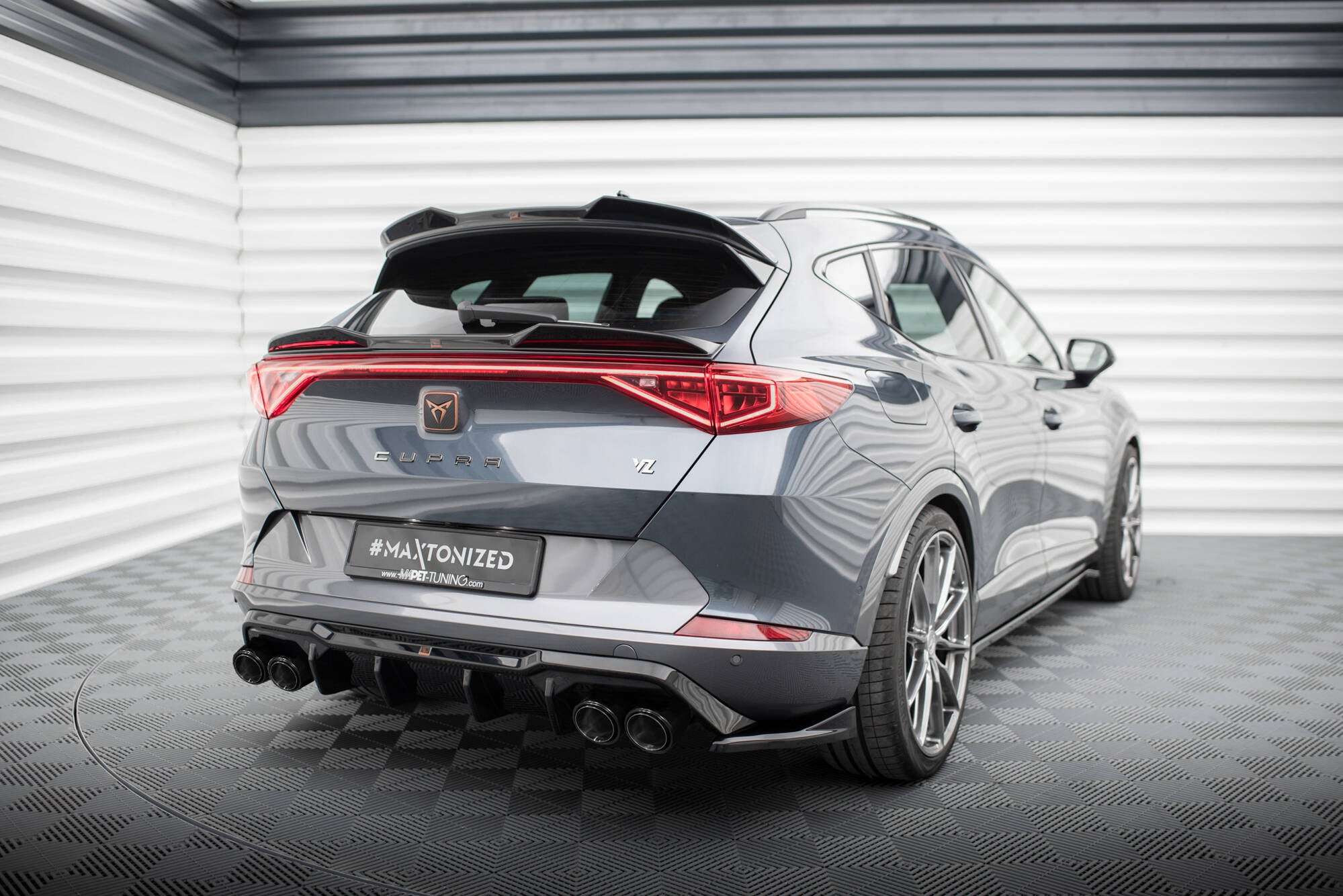 Maxton Design Diffusor Heck Ansatz V.3 passend für + Endrohre passend für Cupra Formentor VZ Mk1 / Mk1 Facelift