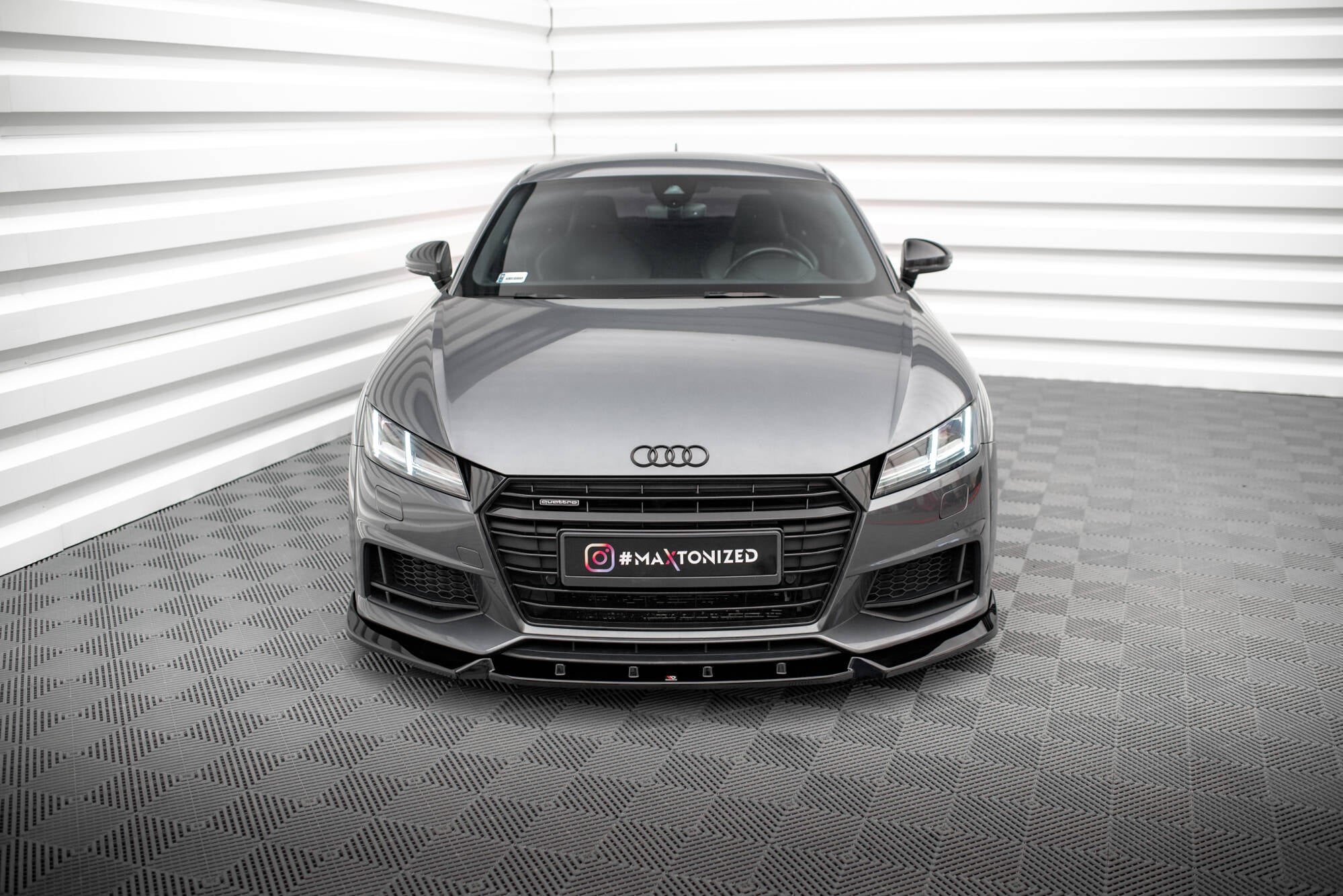 Maxton Design Street+ Spoilerlippe Front Ansatz V.2 passend für Audi TT S / S-Line 8S schwarz Hochglanz