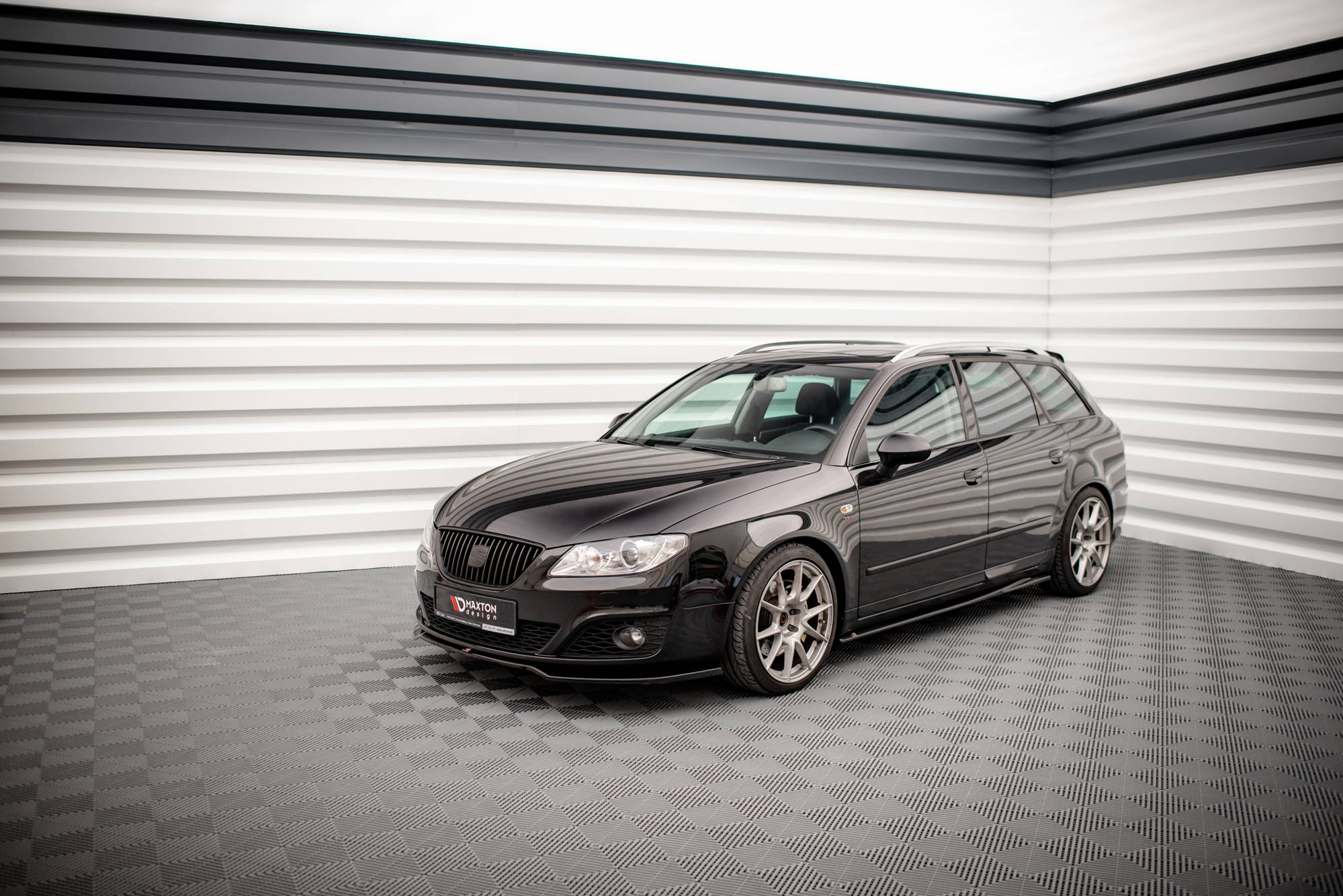 Maxton Design Street+ Seitenschweller Leisten passend für Seat Exeo schwarz Hochglanz
