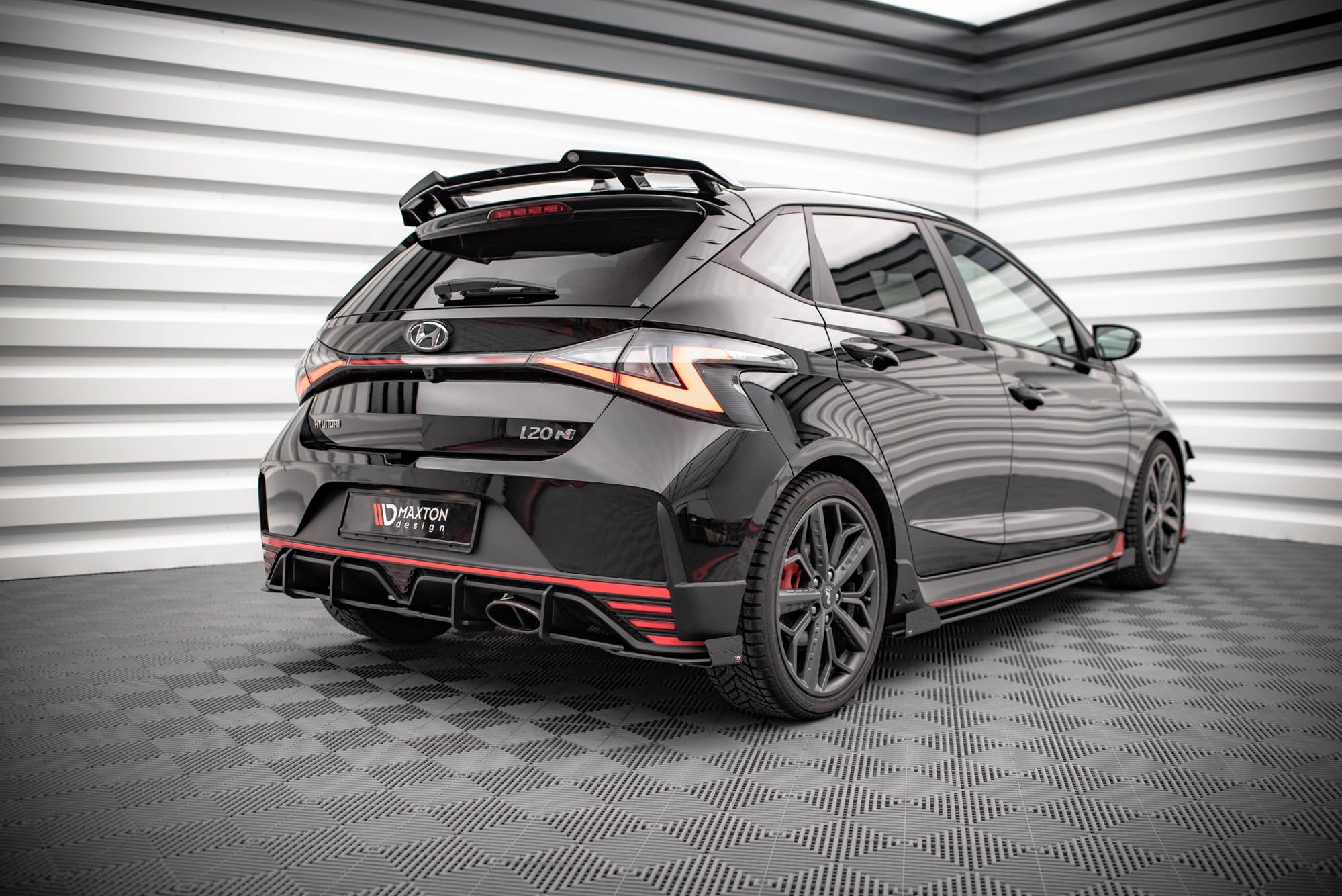 Maxton Design Hintere Seiten Flaps passend für Hyundai I20 N Mk3 schwarz Hochglanz