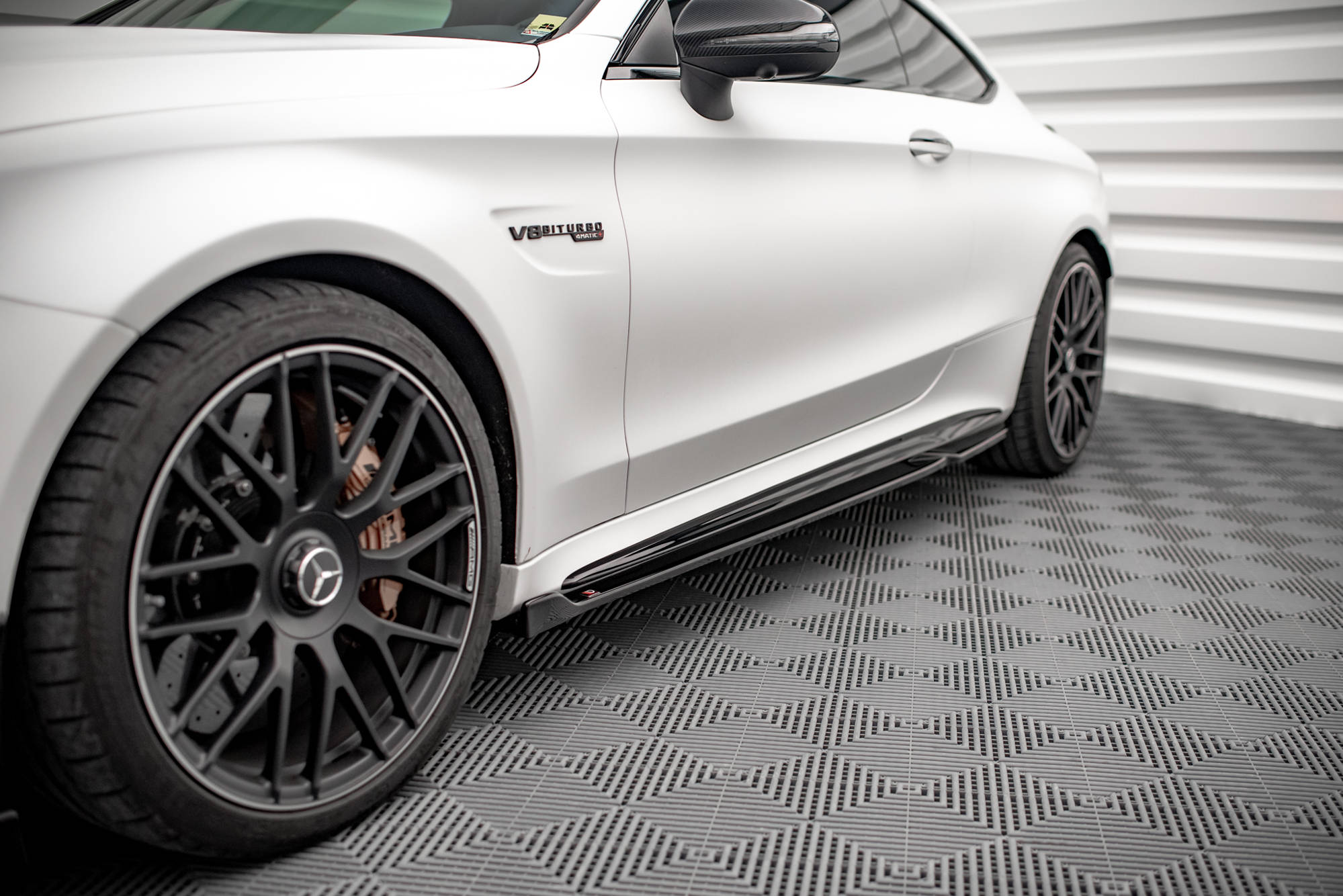 Maxton Design Street+ Seitenschweller Leisten V.2 passend für Mercedes-AMG C 63 AMG Coupe C205 Facelift schwarz Hochglanz