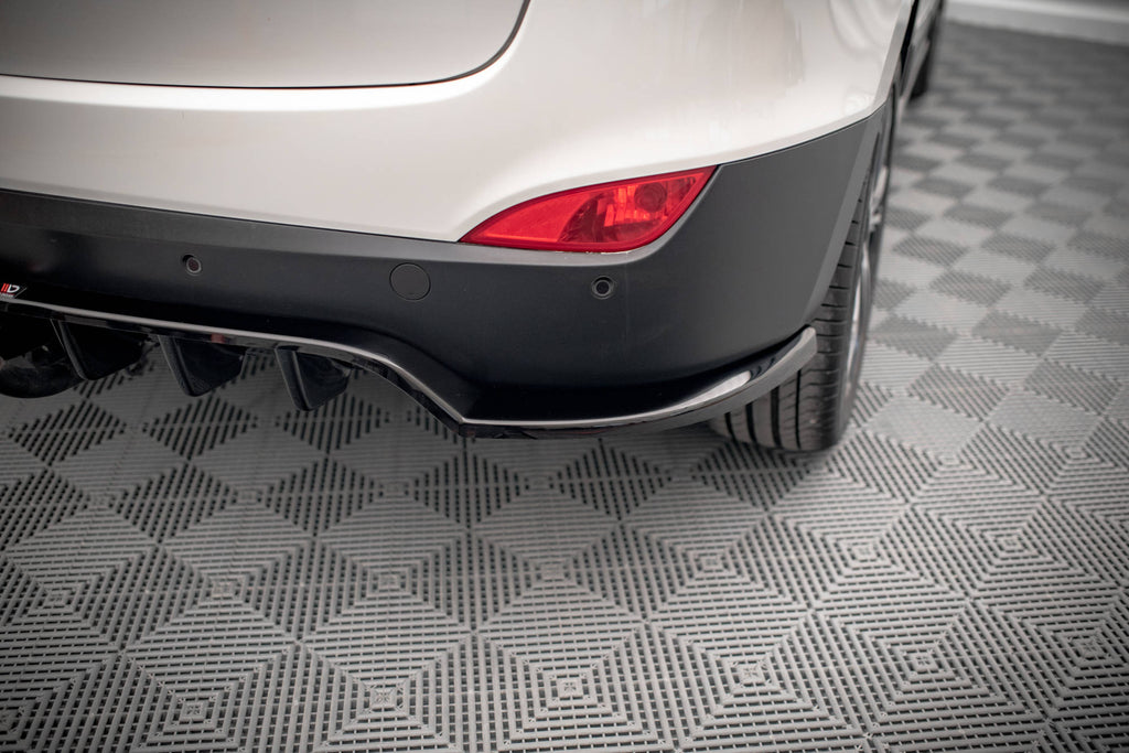 Maxton Design Street+ Mittlerer Diffusor RACE passend für Hyundai ix35 Mk1 schwarz Hochglanz