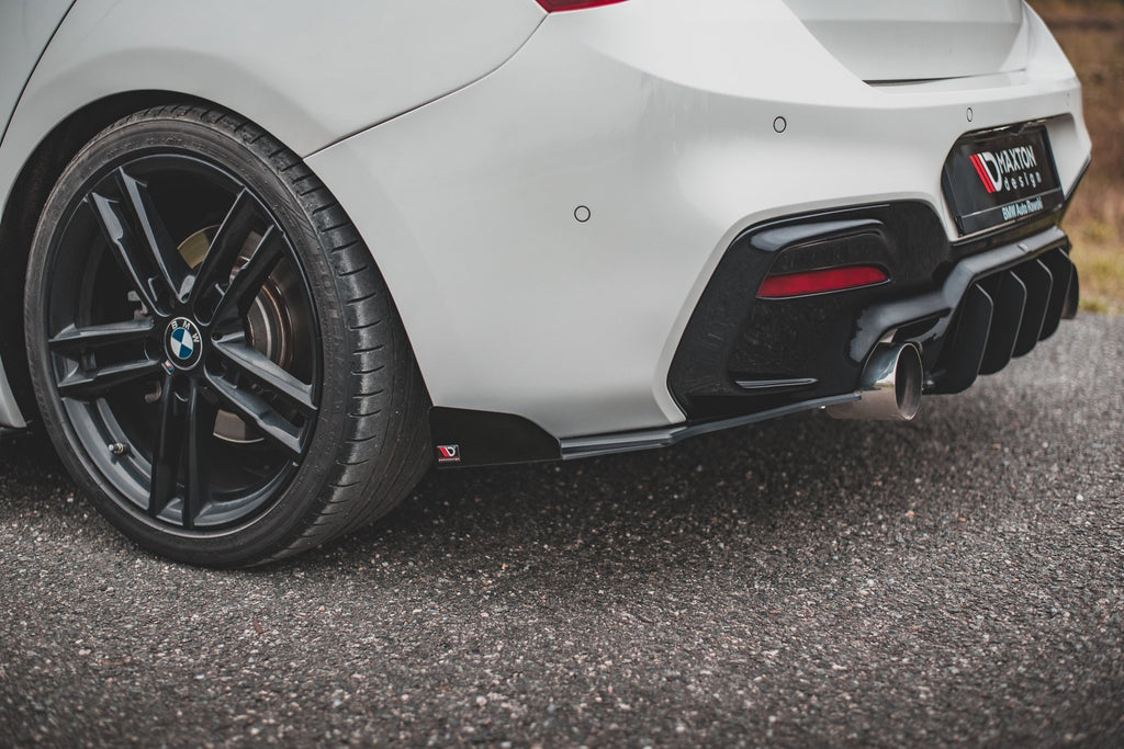 Maxton Design Street Pro Heck Ansatz Flaps Diffusor V.3 + Flaps passend für BMW 1er M140i schwarz Hochglanz