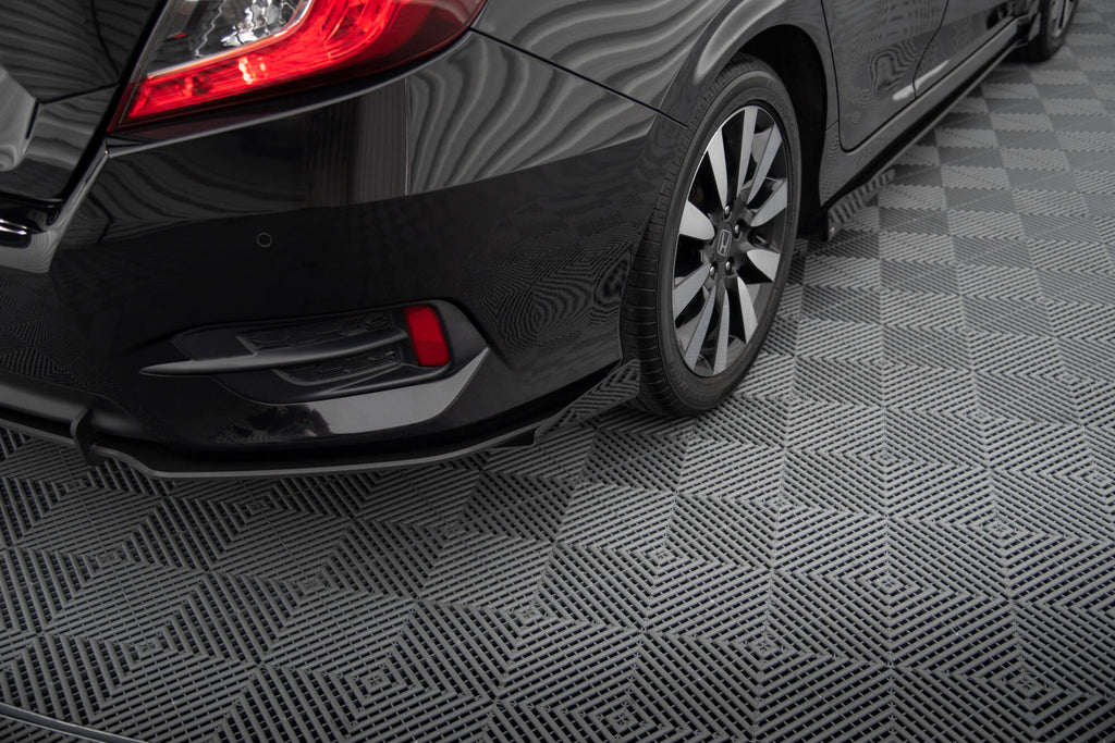 Maxton Design Street Pro Heck Ansatz Flaps Diffusor + Flaps passend für Honda Civic Mk10 schwarz Hochglanz