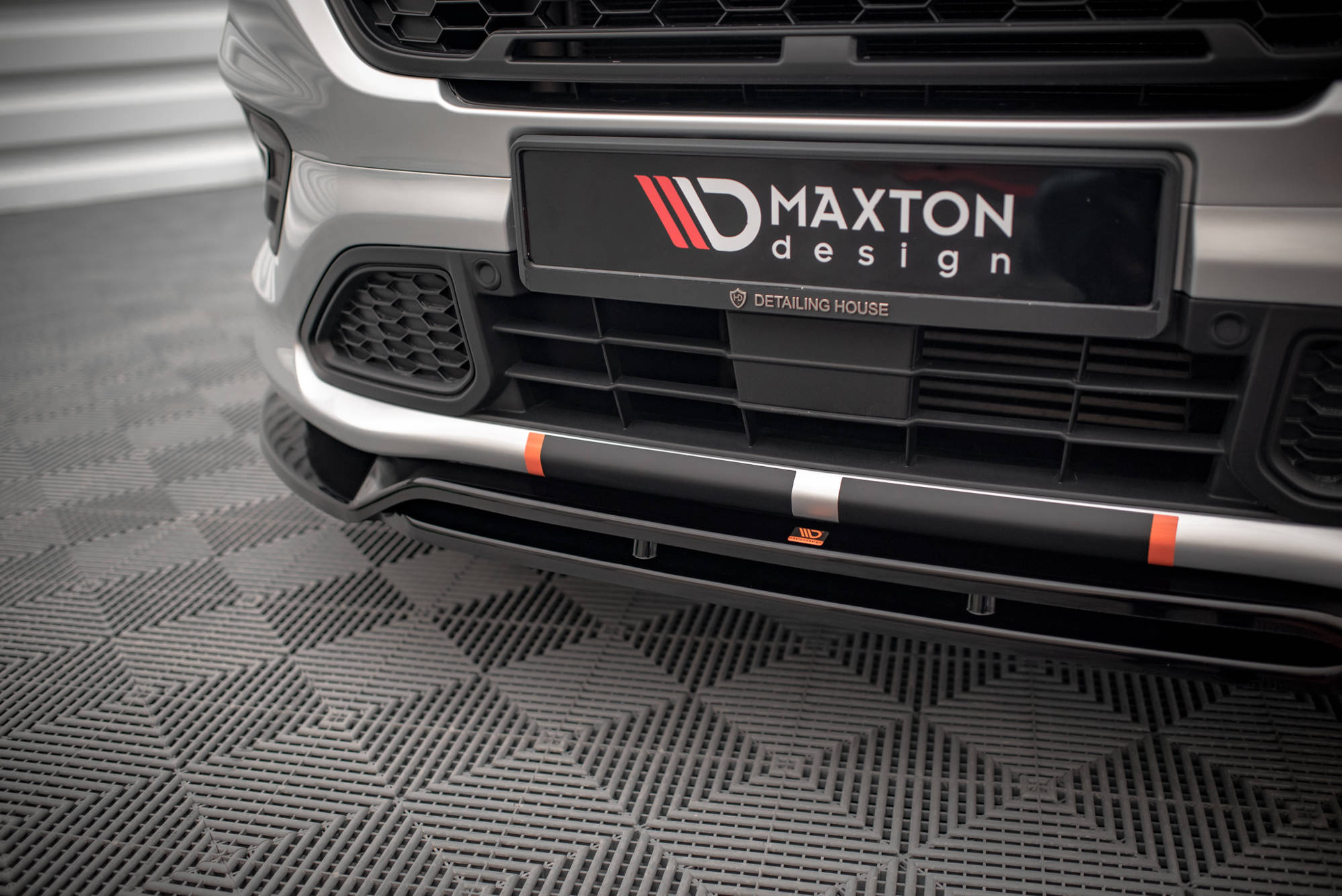 Maxton Design Street+ Spoilerlippe Front Ansatz passend für Ford Transit Custom ST-Line Mk1 Facelift schwarz Hochglanz