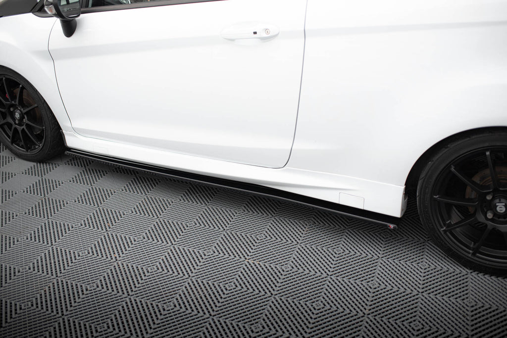 Maxton Design Seitenschweller Diffuser Ford Fiesta ST / ST-Line Mk7 / Mk7 Facelift schwarz Hochglanz für Ford Fiesta ST