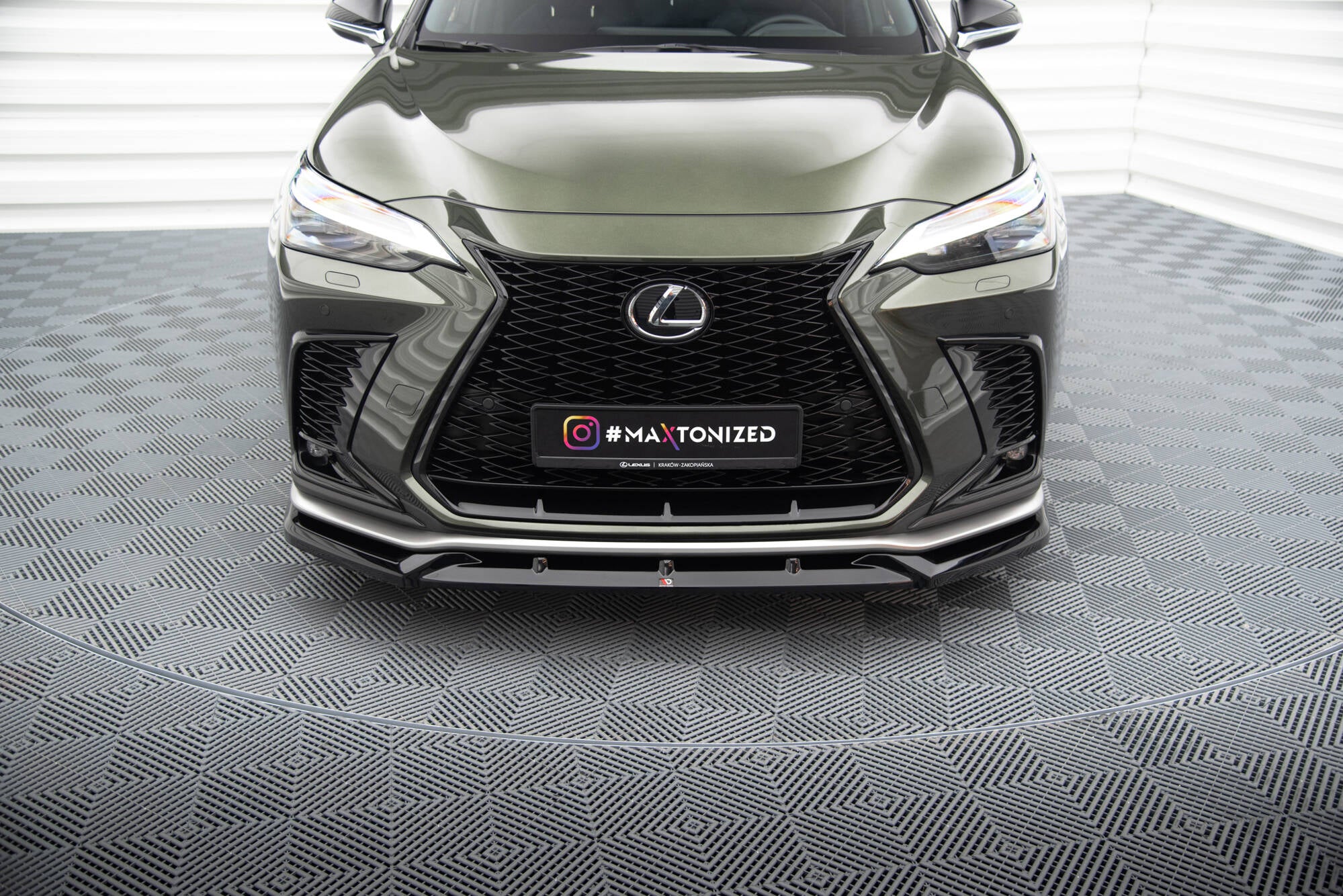 Maxton Design Street+ Spoilerlippe Front Ansatz V.2 passend für Lexus NX F-Sport Mk2 schwarz Hochglanz